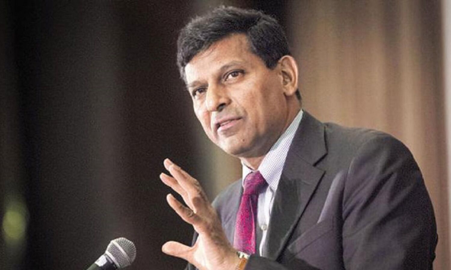Indias economy has some bright spots, a number of very dark stains: Raghuram Rajan