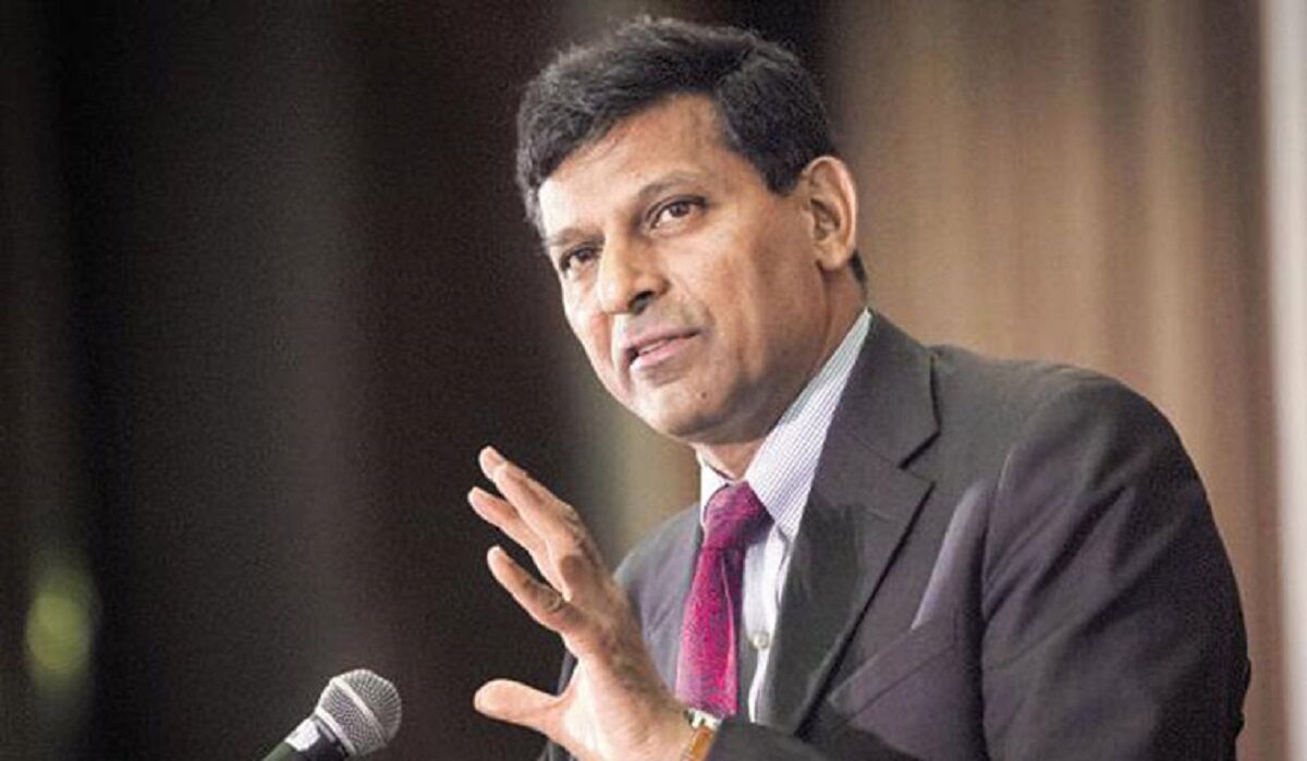 Indias economy has some bright spots, a number of very dark stains: Raghuram Rajan Indias economy has some bright spots, a number of very dark stains: Raghuram Rajan