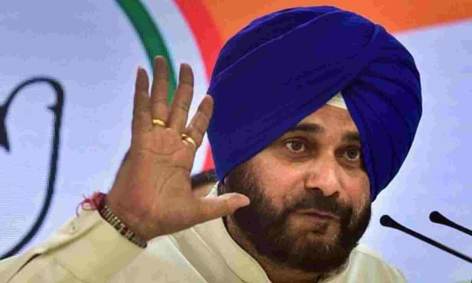 Navjot Sidhus principal strategic advisor Mustafa booked for communal remarks Navjot Sidhus principal strategic advisor Mustafa booked for communal remarks