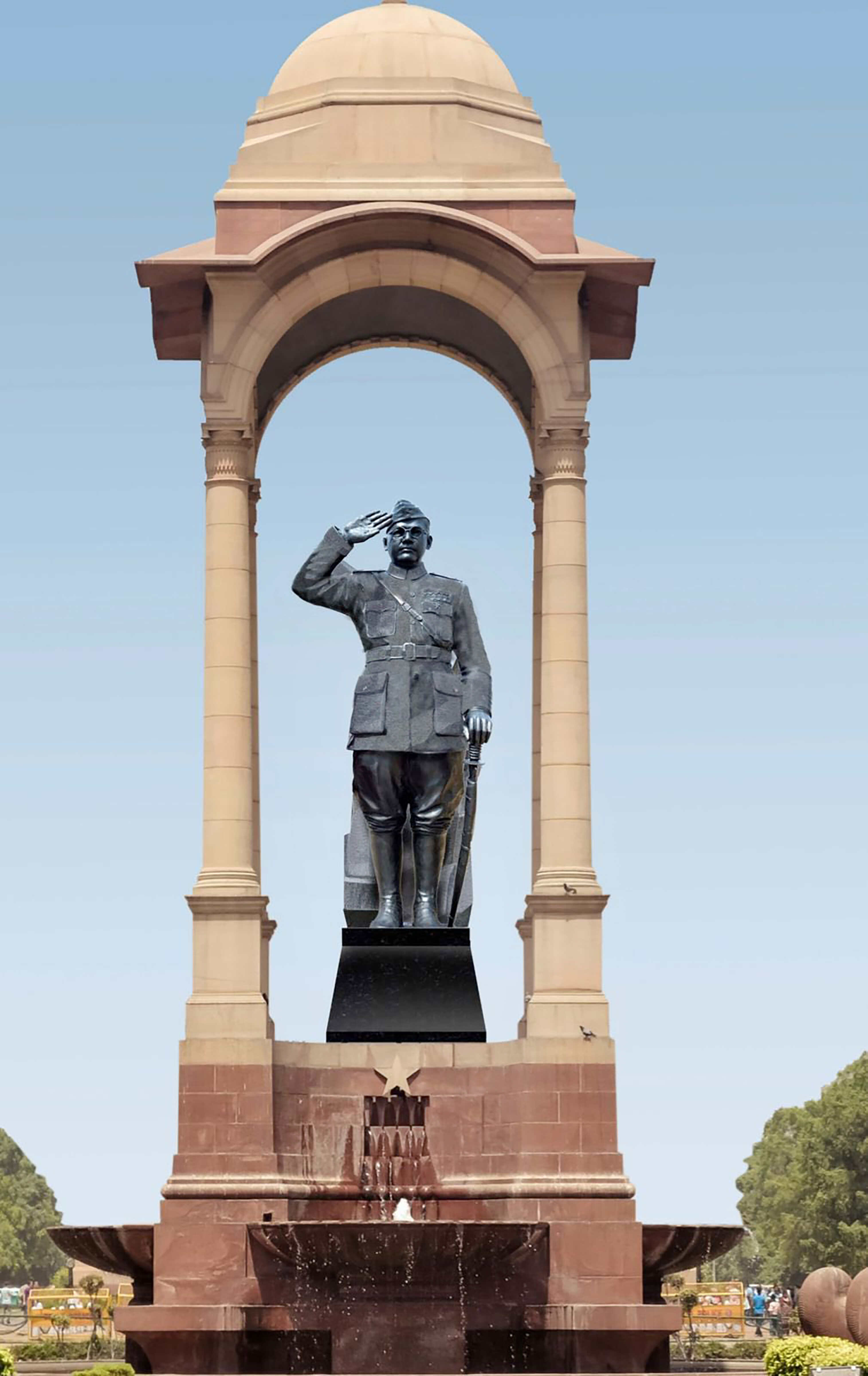 PM Modi unveils Boses hologram statue at India Gate PM Modi unveils Boses hologram statue at India Gate