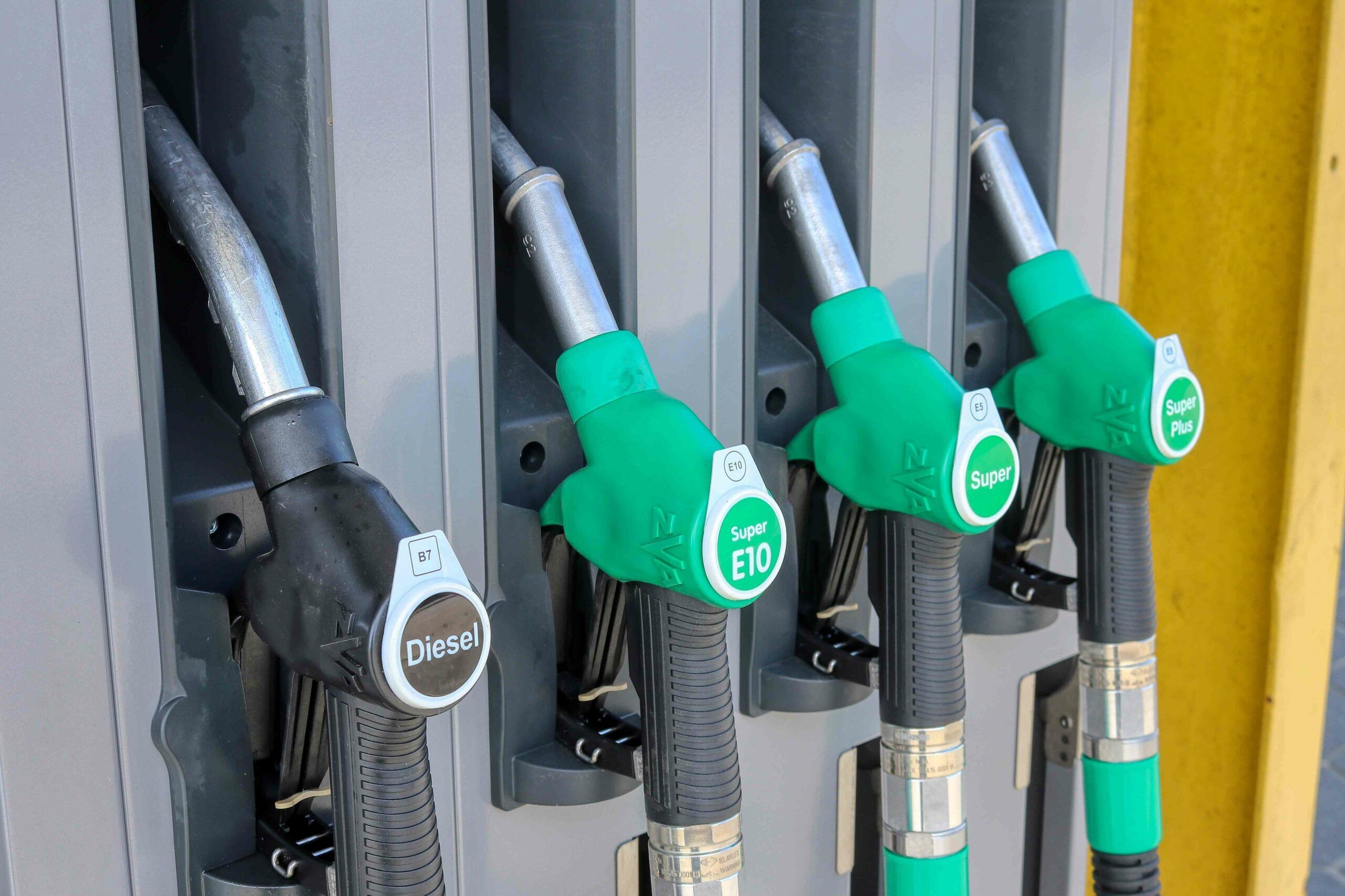 Indias fuel demand recovery to continue: Fitch Indias fuel demand recovery to continue: Fitch
