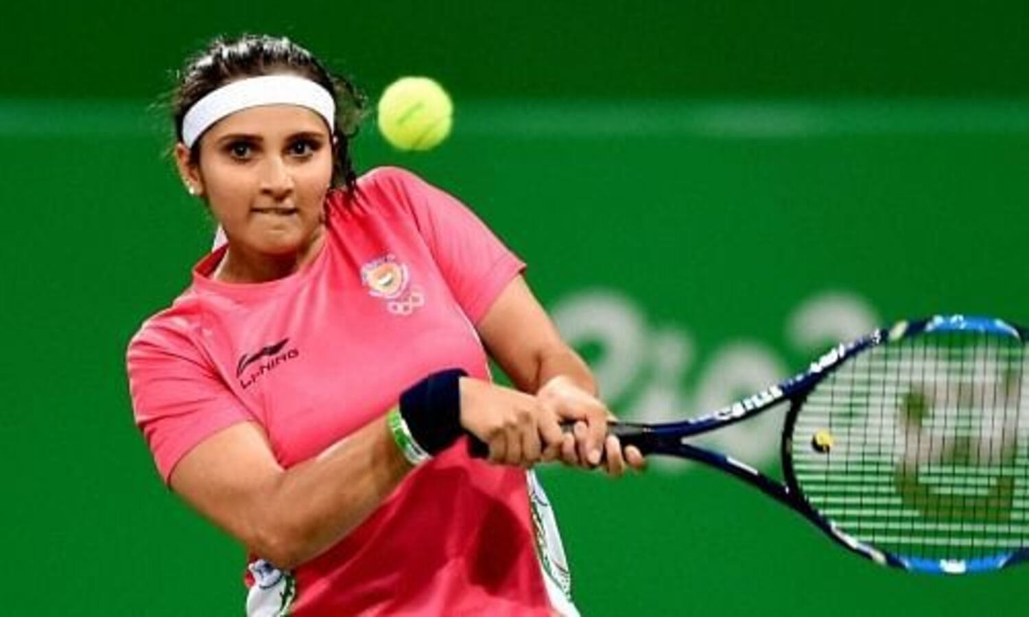 Sania bids adieu to Australia Open with quarterfinal loss in mixed doubles