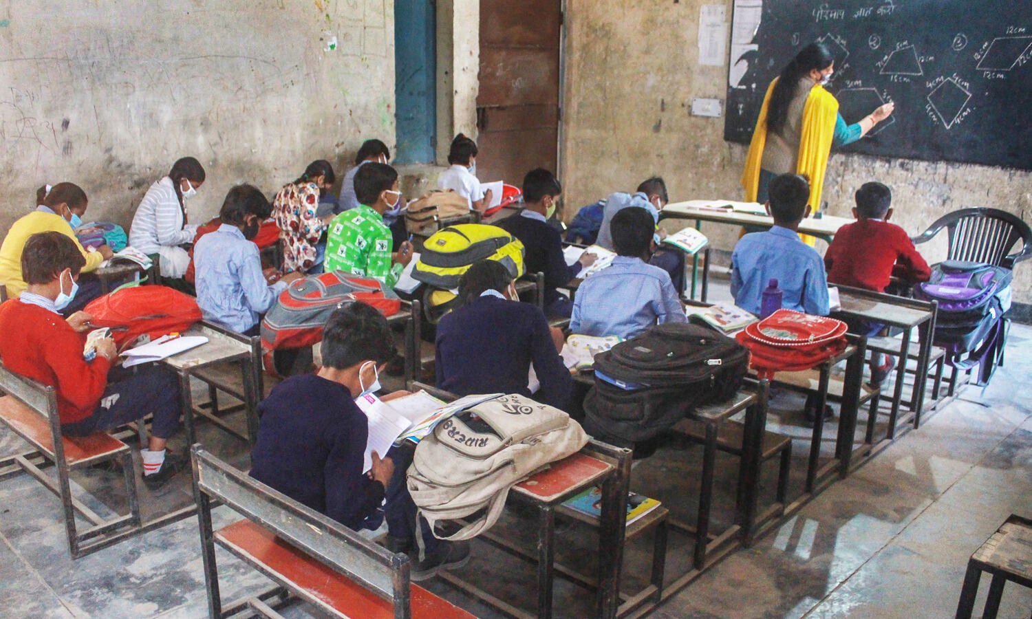 Govt mulls model for staggered opening of schools