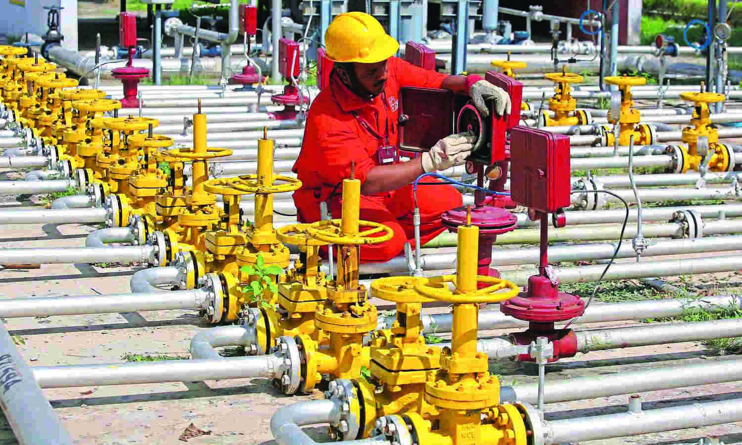 Adani Total Gas wins 14 city gas licenses, Indian Oil bags 8