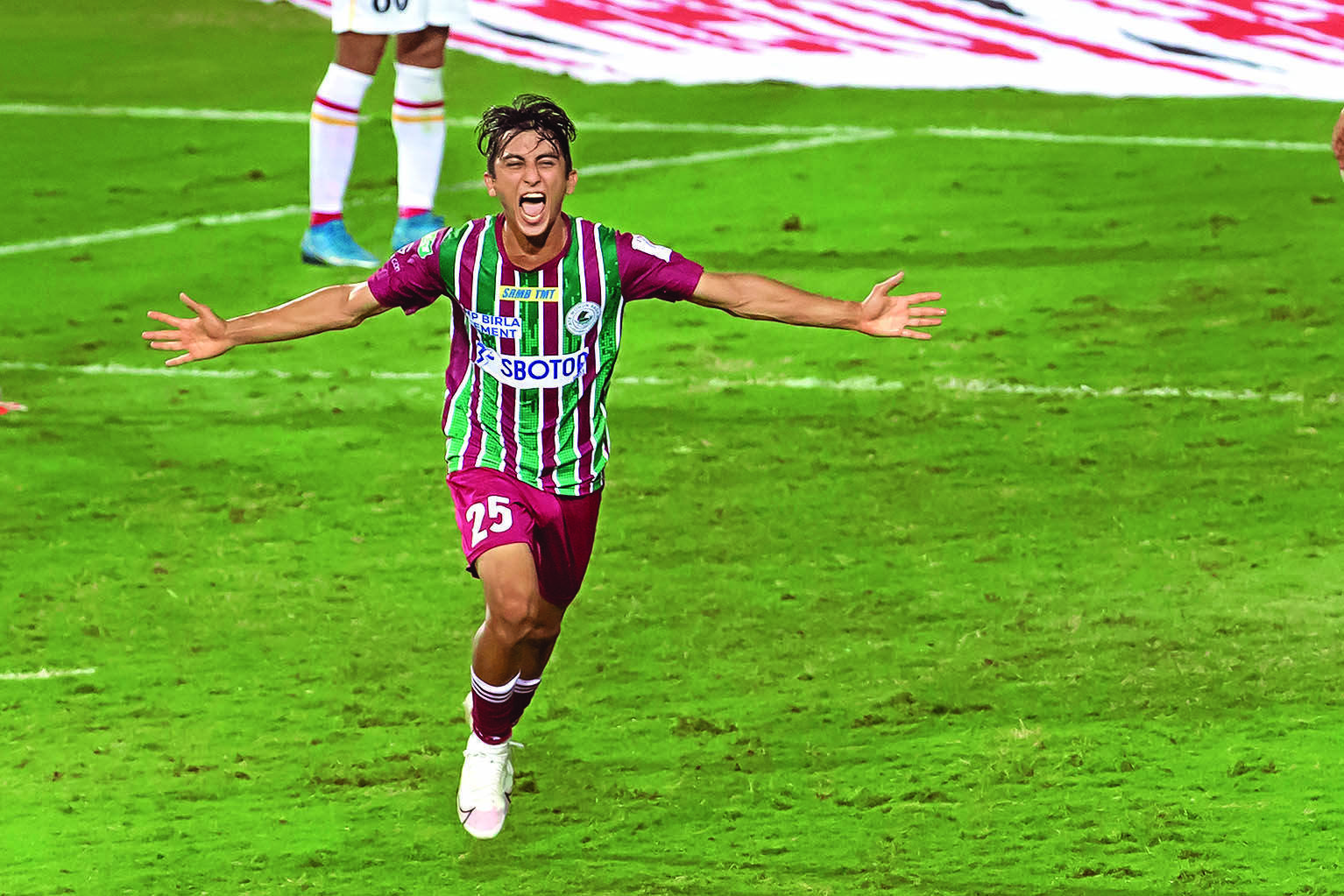 Kiyan Nassiris hat-trick powers Bagan to 3-1 win over East Bengal Kiyan Nassiris hat-trick powers Bagan to 3-1 win over East Bengal