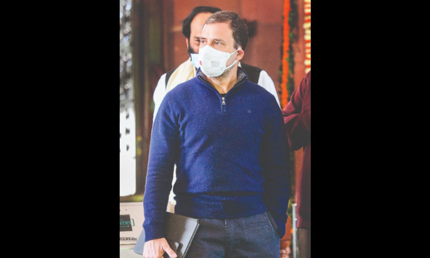 Rahul slams govts foreign policy; Jaishankar hits back