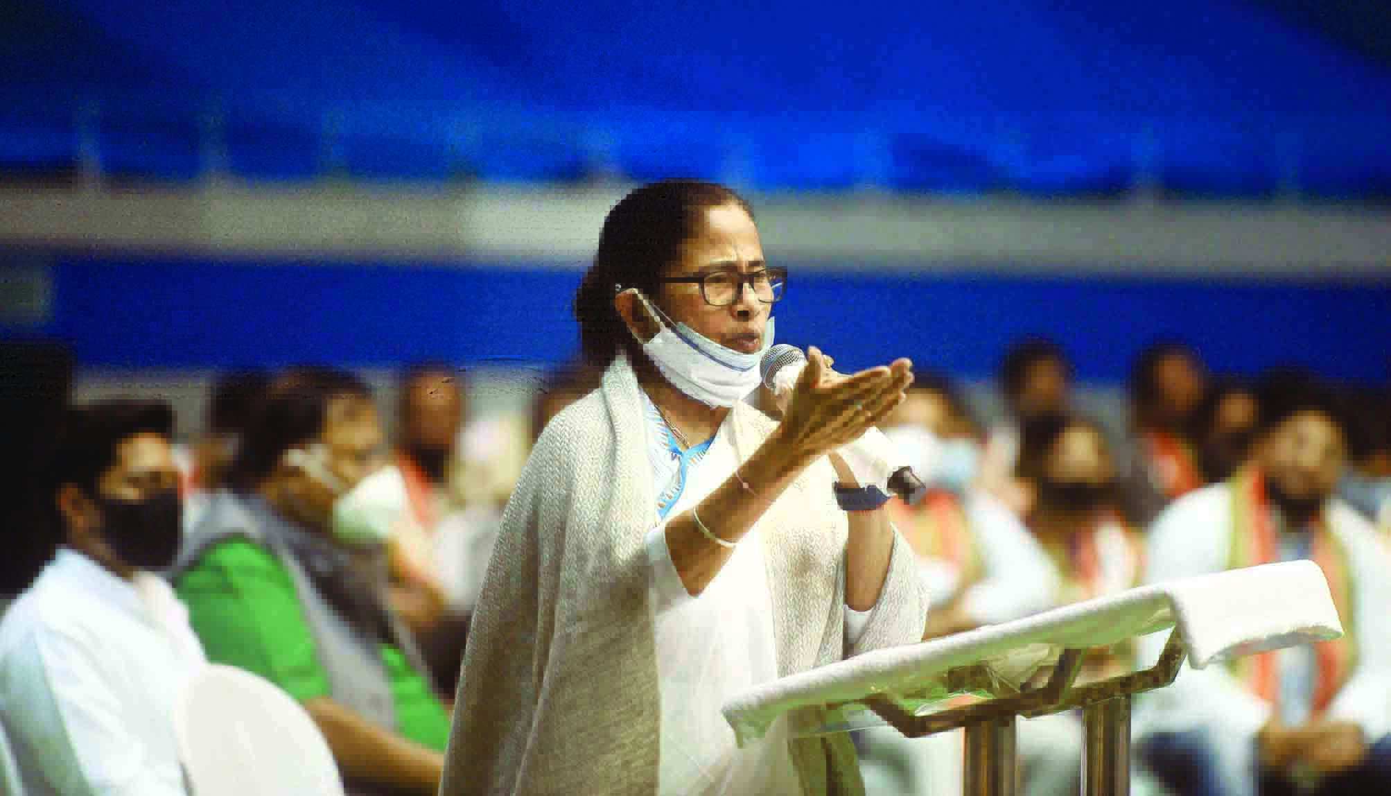 No groups or sub-groups exist in TMC, fight unitedly against BJP, says Mamata