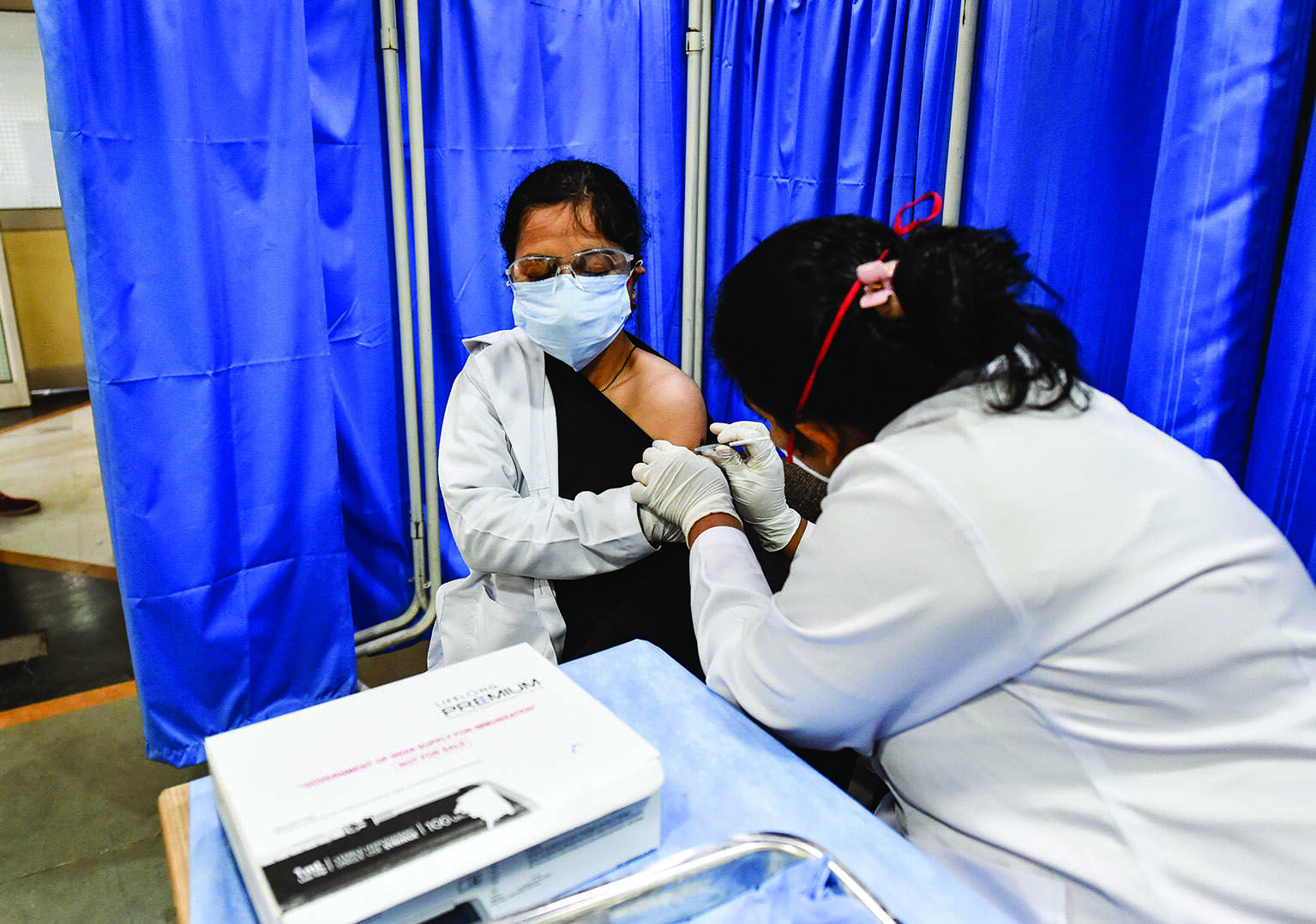 Decline in cases: Will schools, gyms, spas reopen? DDMA to decide today Decline in cases: Will schools, gyms, spas reopen? DDMA to decide today