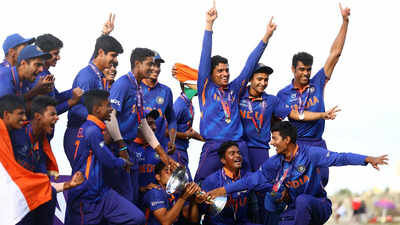 PM Modi congratulates U-19 cricket team on winning record 5th WC title PM Modi congratulates U-19 cricket team on winning record 5th WC title