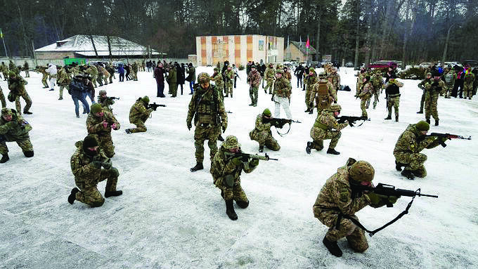 Leaders meet around the globe hoping to calm Ukraine crisis Leaders meet around the globe hoping to calm Ukraine crisis