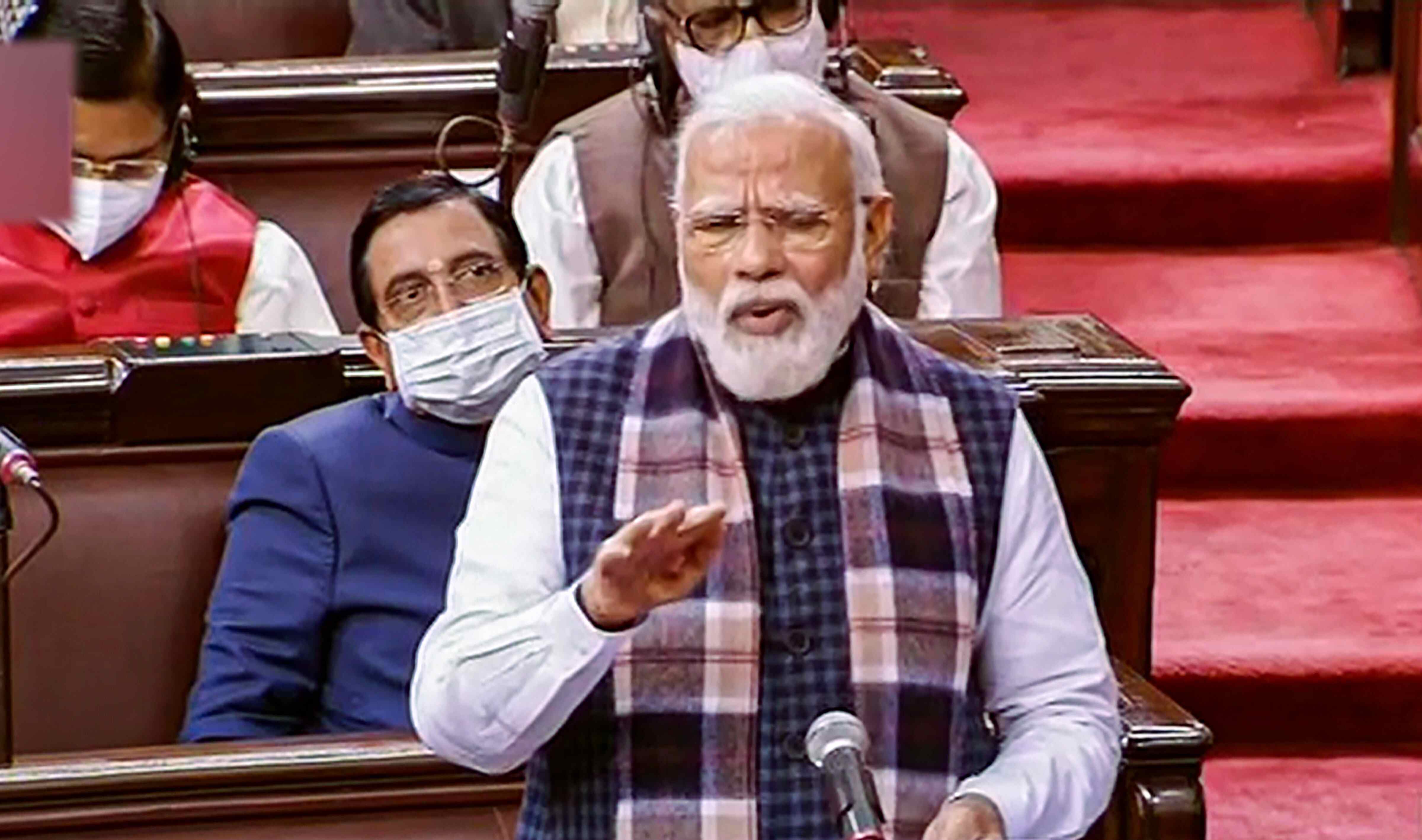 Dynastic parties biggest threat to democracy, Congress in grip of urban Naxals: PM