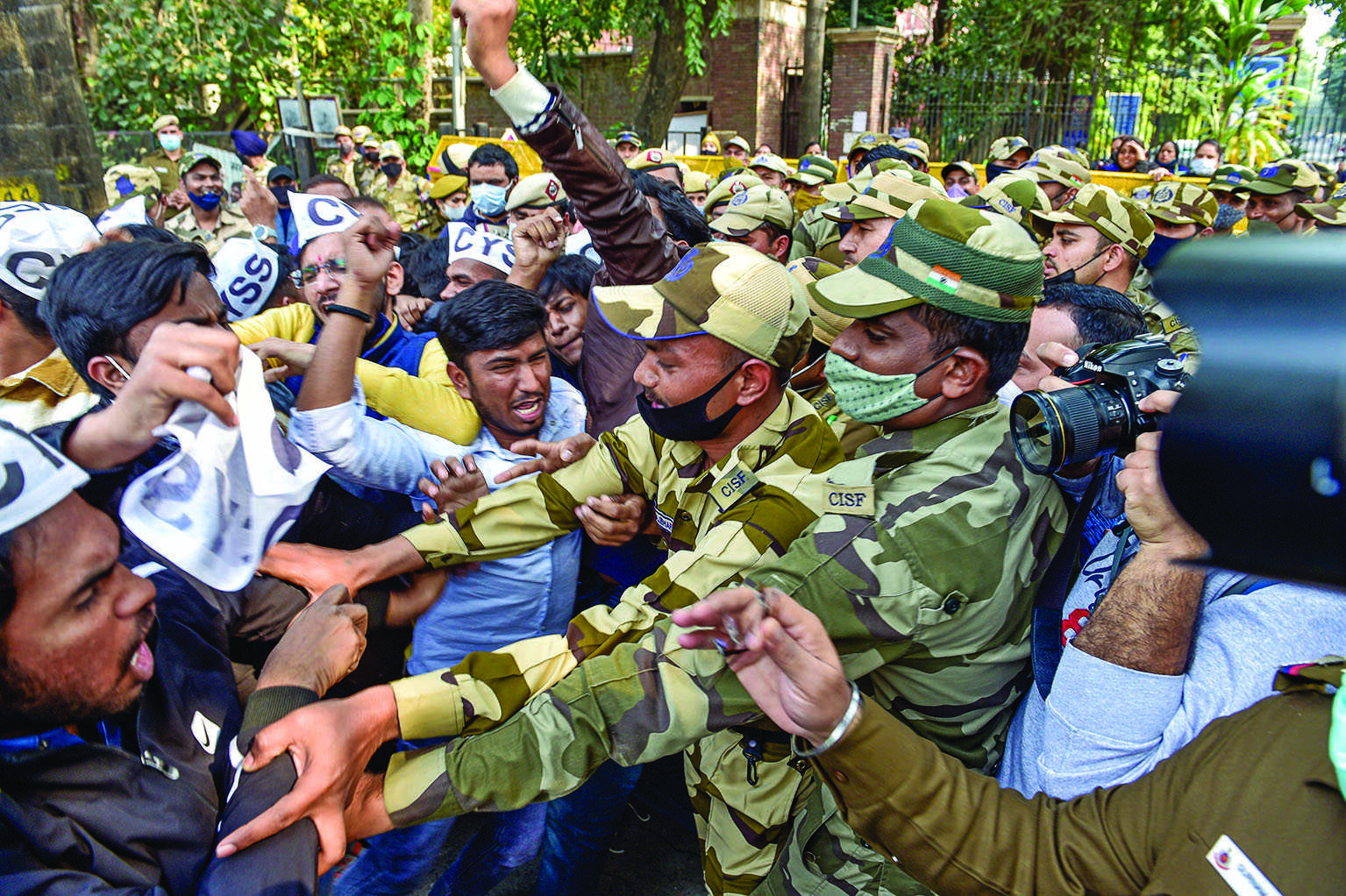 DU student pours petrol on himself