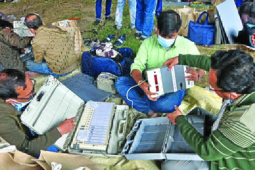 Bengal civic polls: 19.32 lakh voters to exercise franchise today Bengal civic polls: 19.32 lakh voters to exercise franchise today