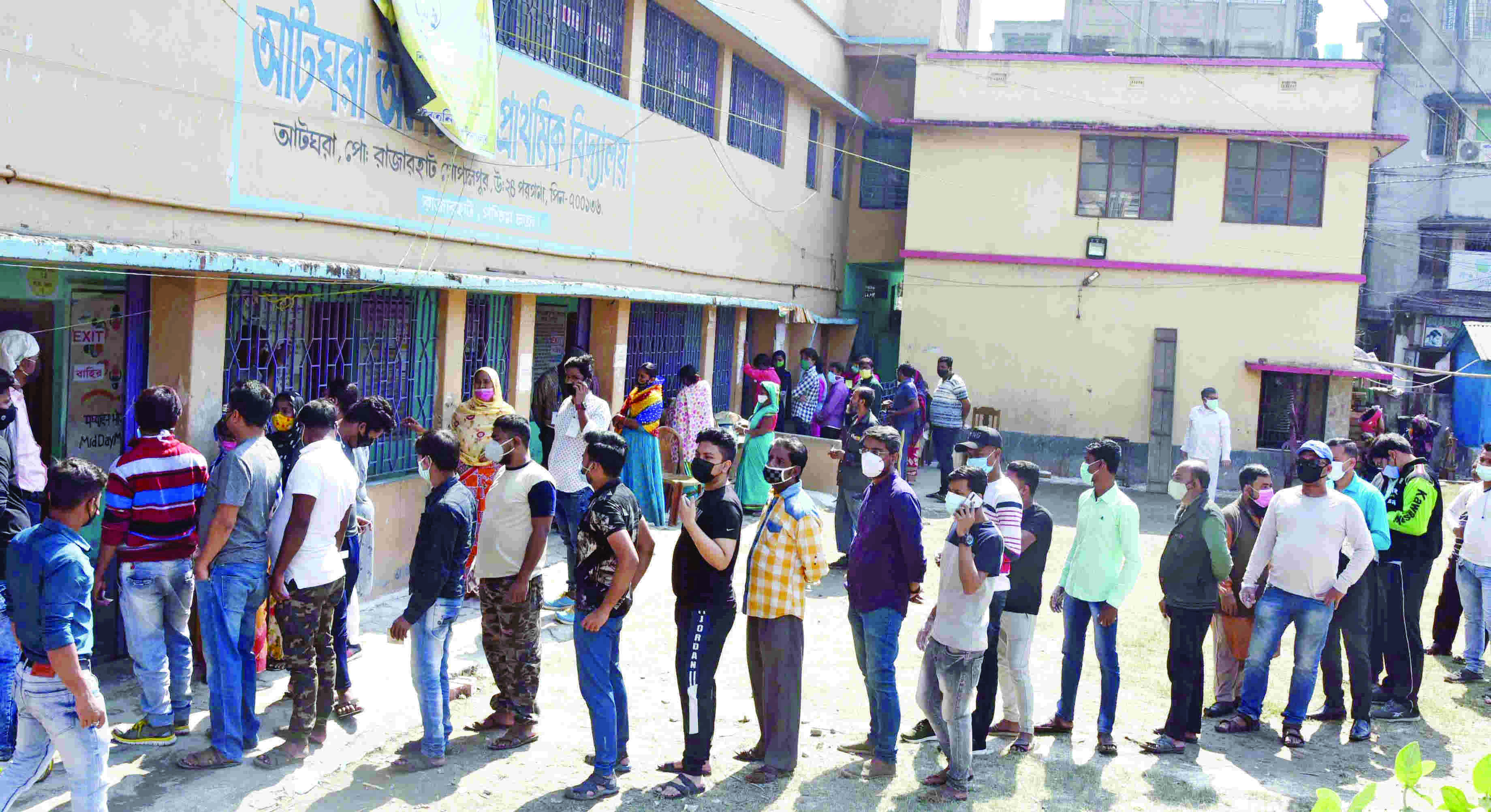 Bidhannagar: About 72% polling in 523 booths Bidhannagar: About 72% polling in 523 booths