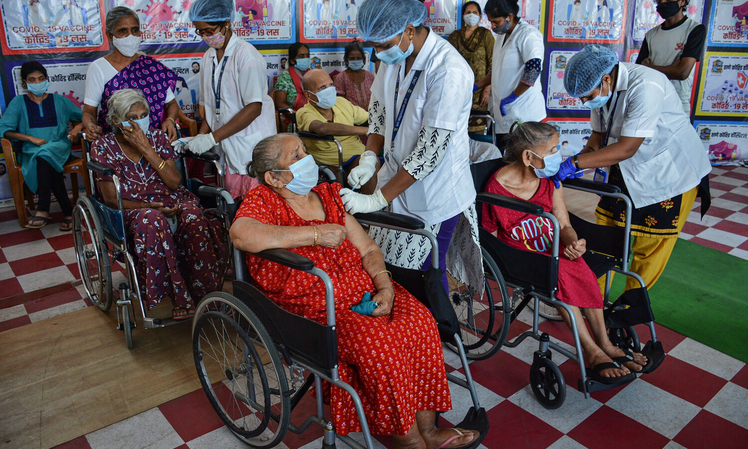 Active COVID-19 cases in country dip to 5,37045