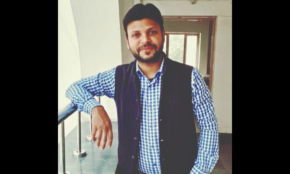 Taking voice sample of accused does not make him witness against himself Taking voice sample of accused does not make him witness against himself