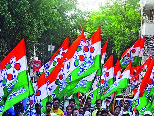 Trinamool to sack leaders contesting as Independents; gives 48 hours to withdraw their nominations Trinamool to sack leaders contesting as Independents; gives 48 hours to withdraw their nominations