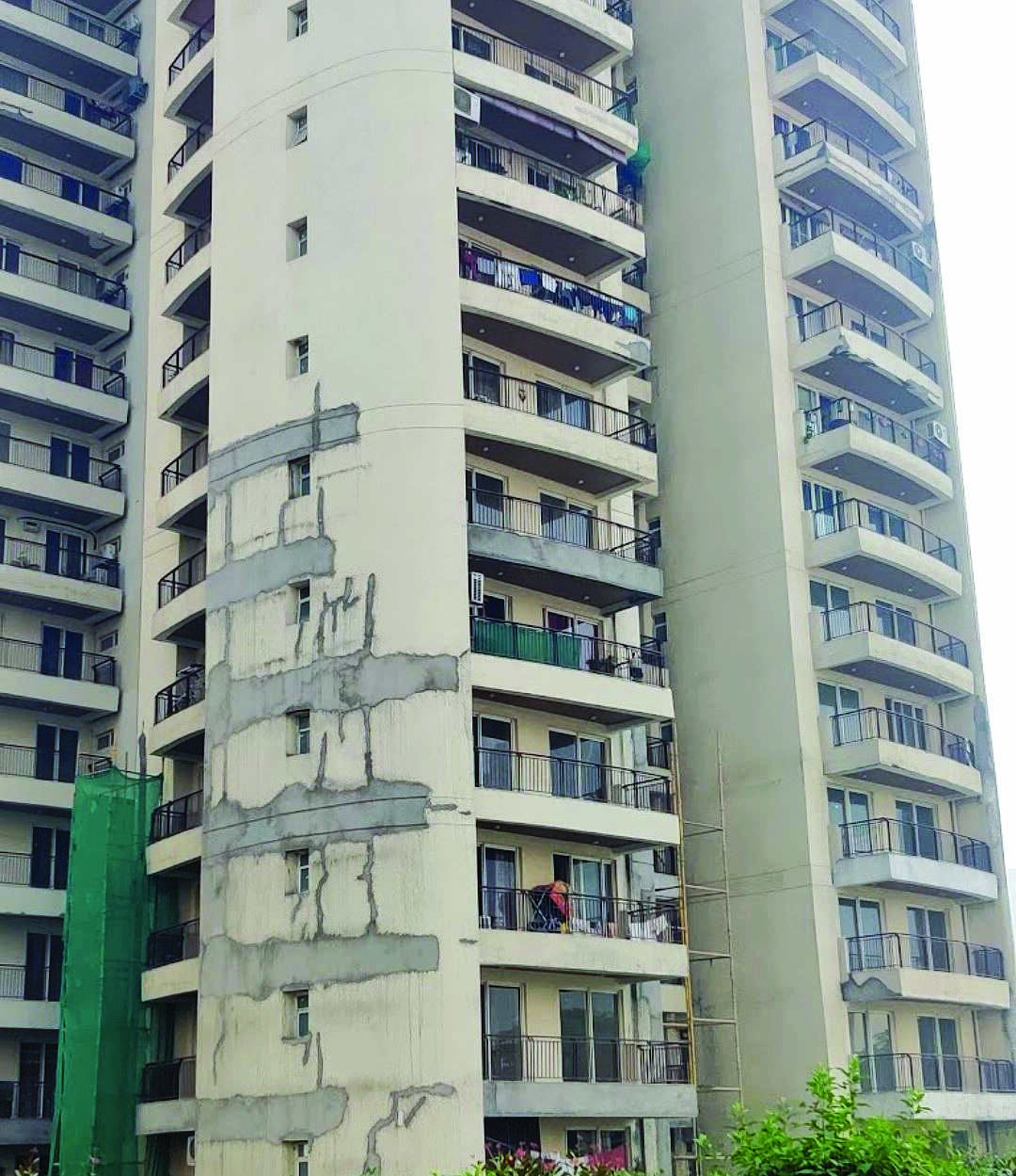 Ggm roof collapse: After 2nd FIR, residents go on hunger strike for CBI probe; CM orders audit Ggm roof collapse: After 2nd FIR, residents go on hunger strike for CBI probe; CM orders audit