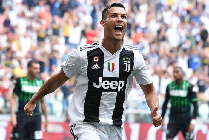 Ronaldo scores, Man U beats Brighton 2-0 and into EPL top 4 Ronaldo scores, Man U beats Brighton 2-0 and into EPL top 4