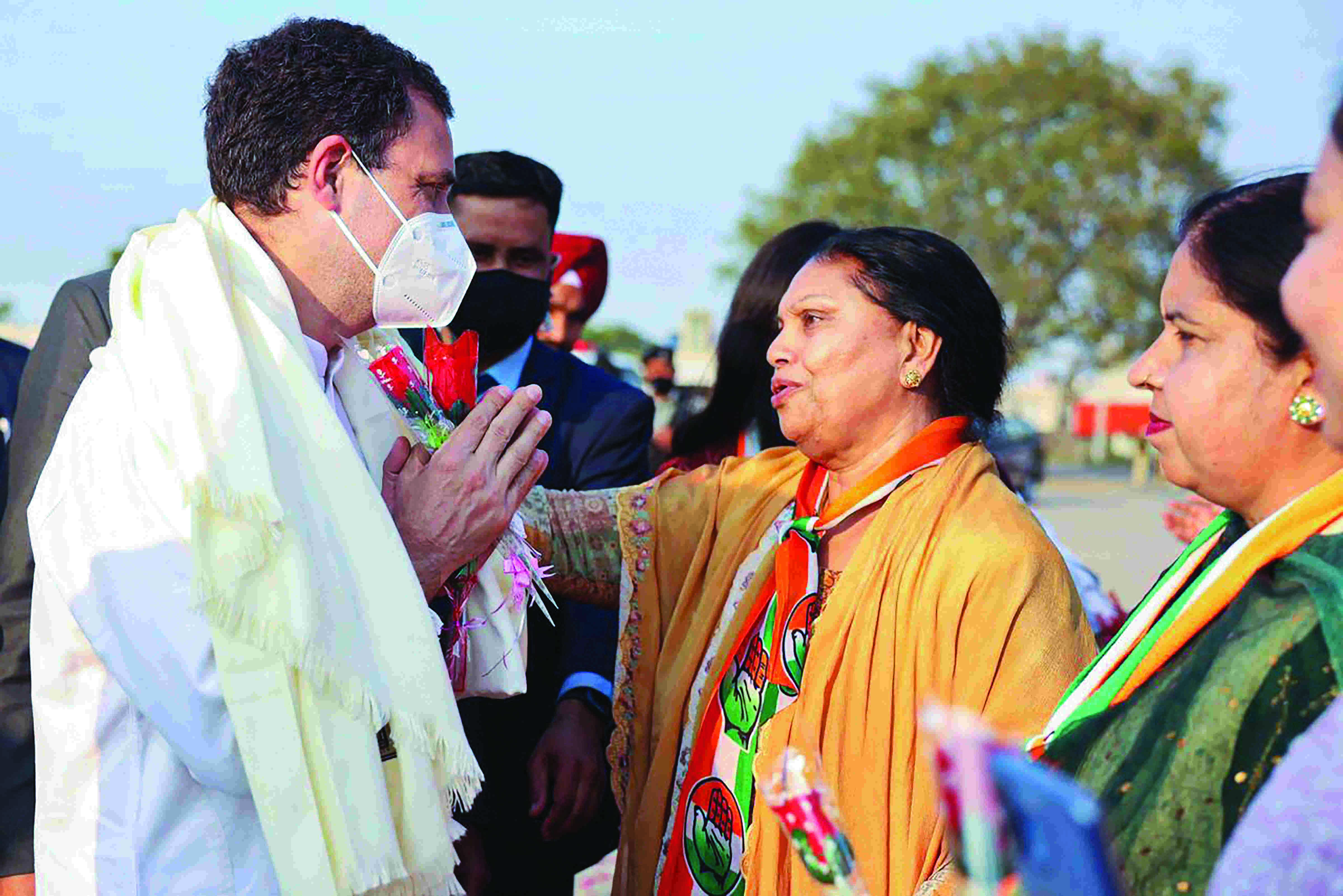 Rahul Gandhi urges voters to give 5 years to Channi Rahul Gandhi urges voters to give 5 years to Channi