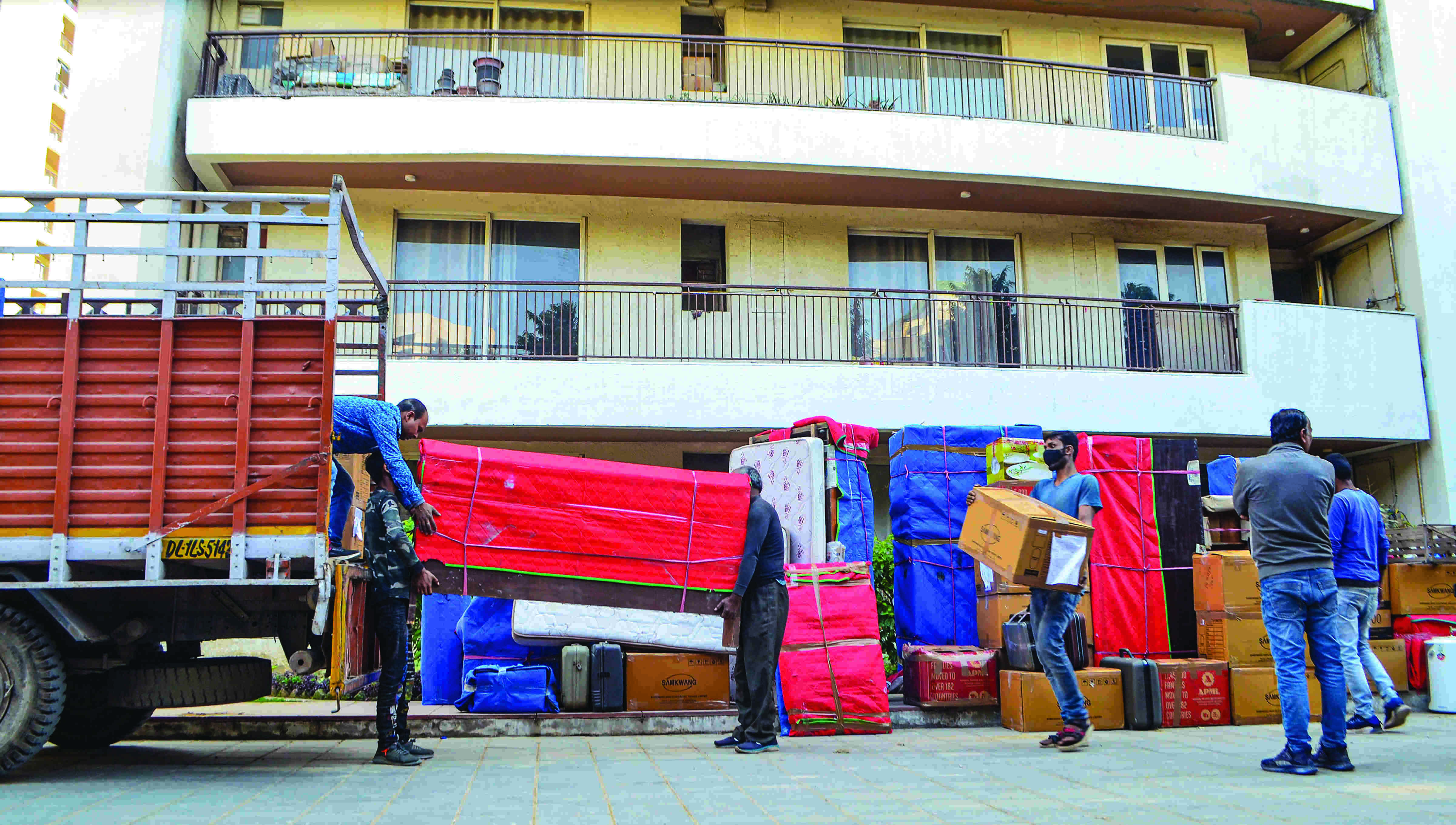 4 more towers at Ggms Chintels Paradiso declared unfit for living