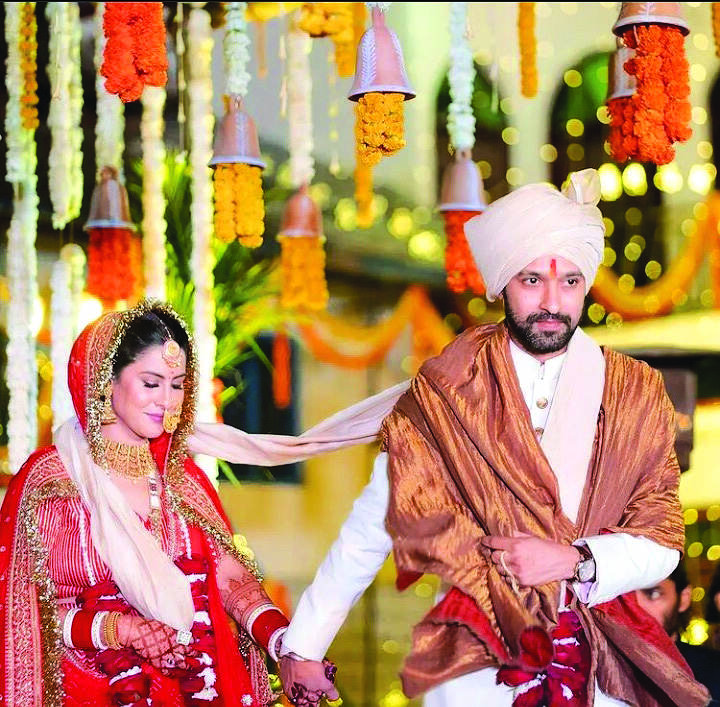 Vikrant Massey, Sheetal Thakur get married in intimate ceremony