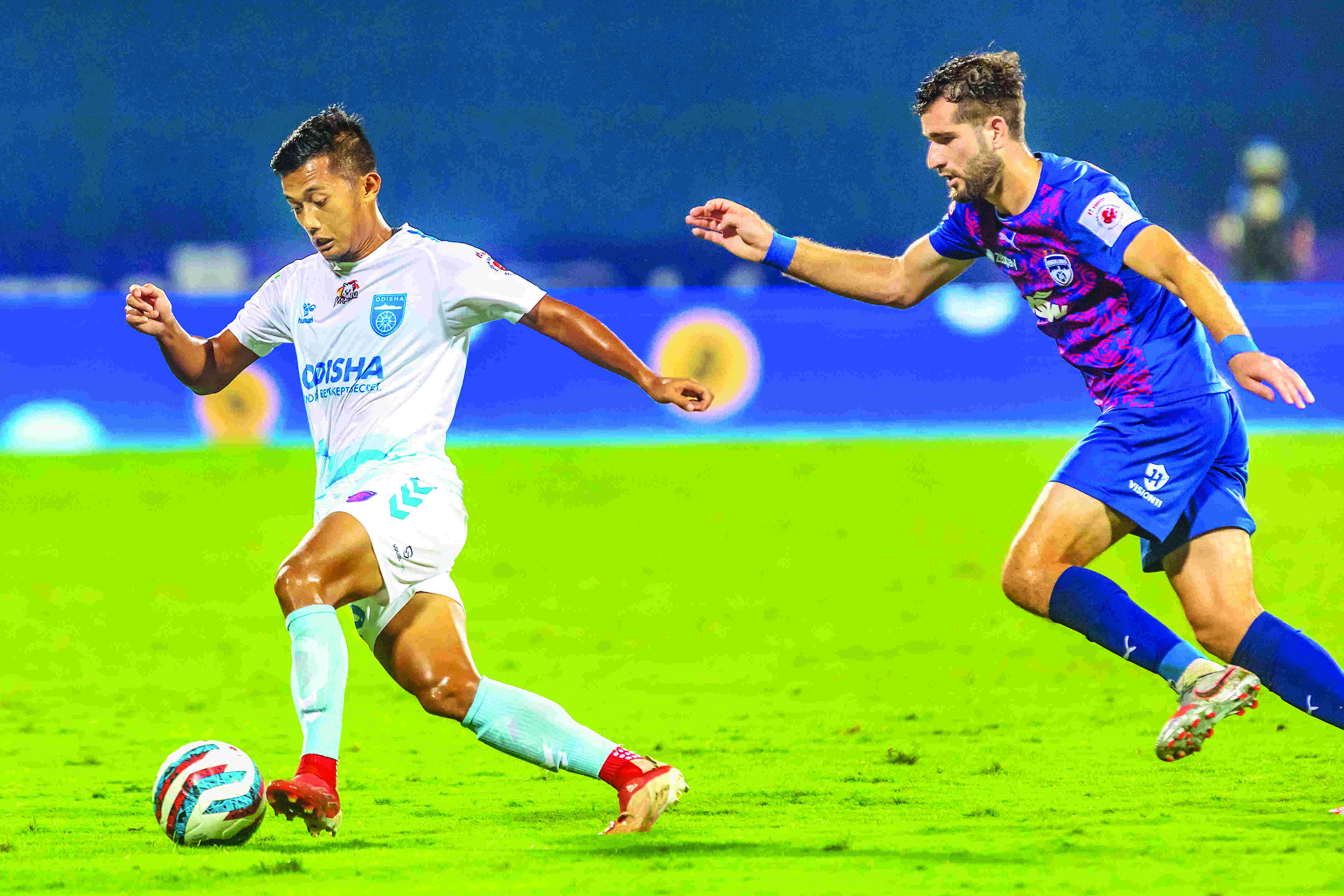 Bengaluru edge past Odisha, reach fifth to keep semi-final hopes alive Bengaluru edge past Odisha, reach fifth to keep semi-final hopes alive