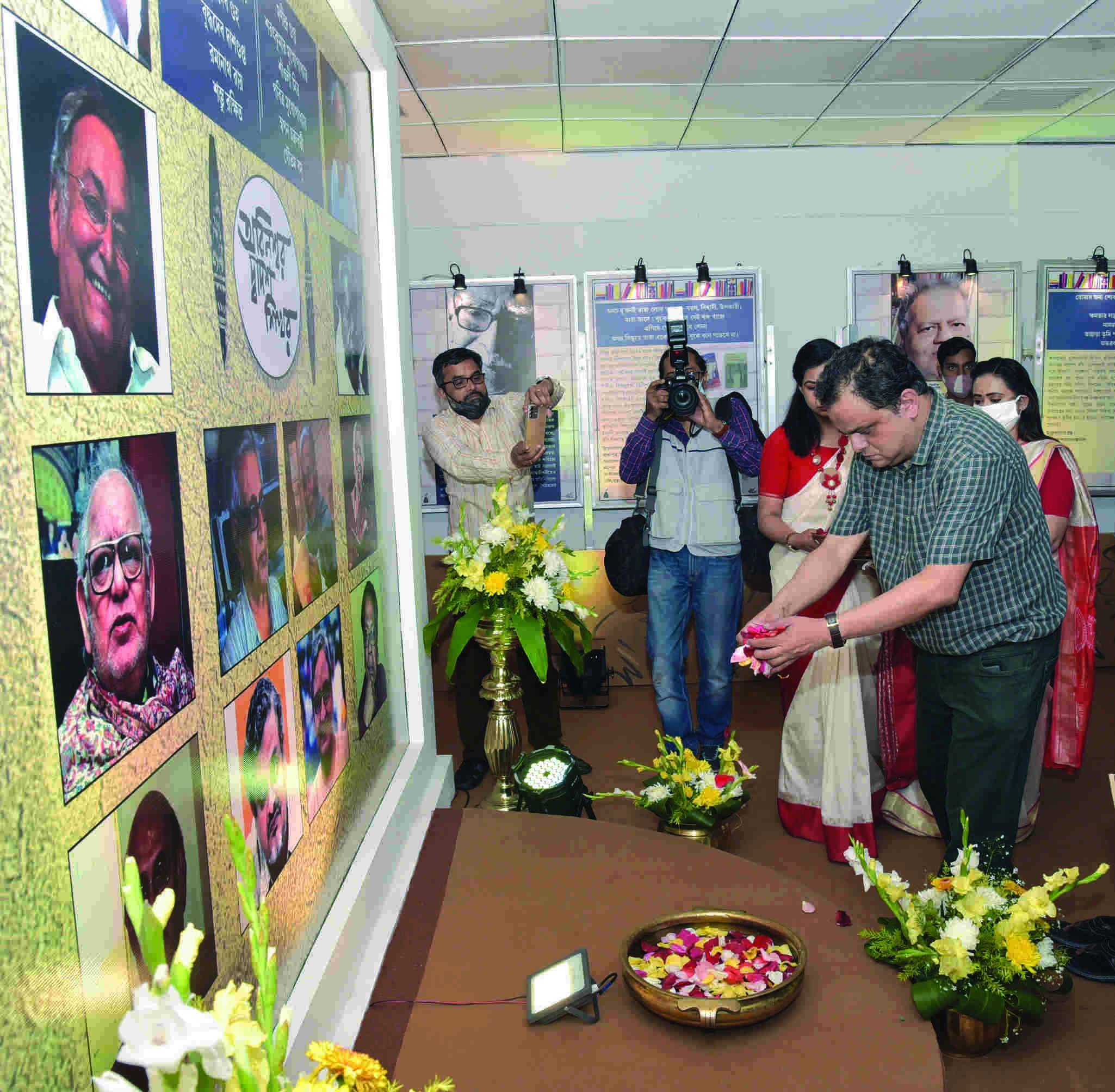 State taking Rabindranath, Swamiji & Subhas Chandra to each household: Min State taking Rabindranath, Swamiji & Subhas Chandra to each household: Min