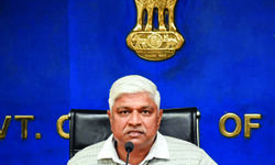 Amid stir, govt hikes anganwadis pay Amid stir, govt hikes anganwadis pay