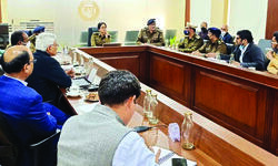 Ggm police chief holds meeting on proper traffic management at Delhi-Ggm E-way