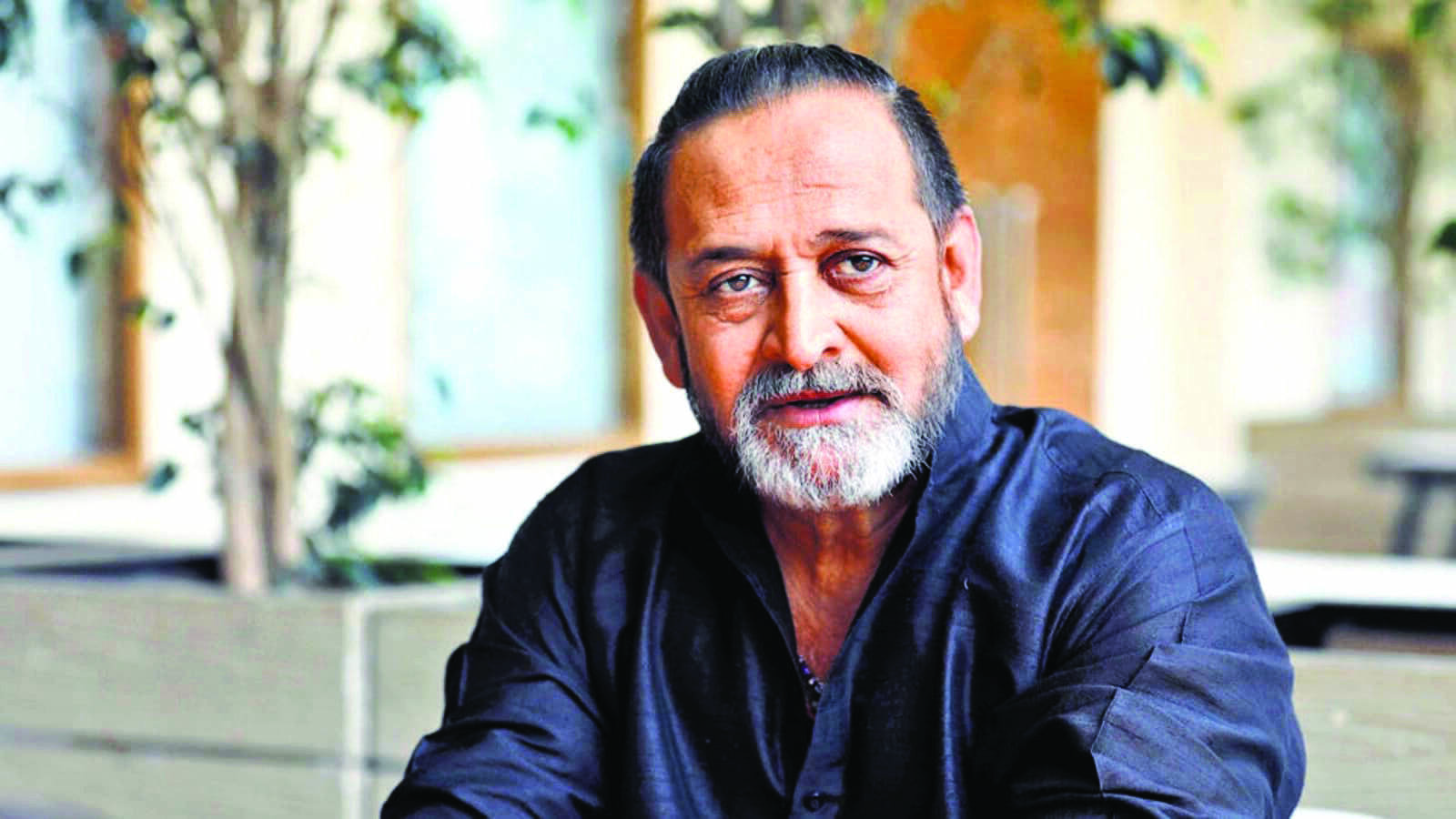 FIR filed against actor Mahesh Manjrekar FIR filed against actor Mahesh Manjrekar
