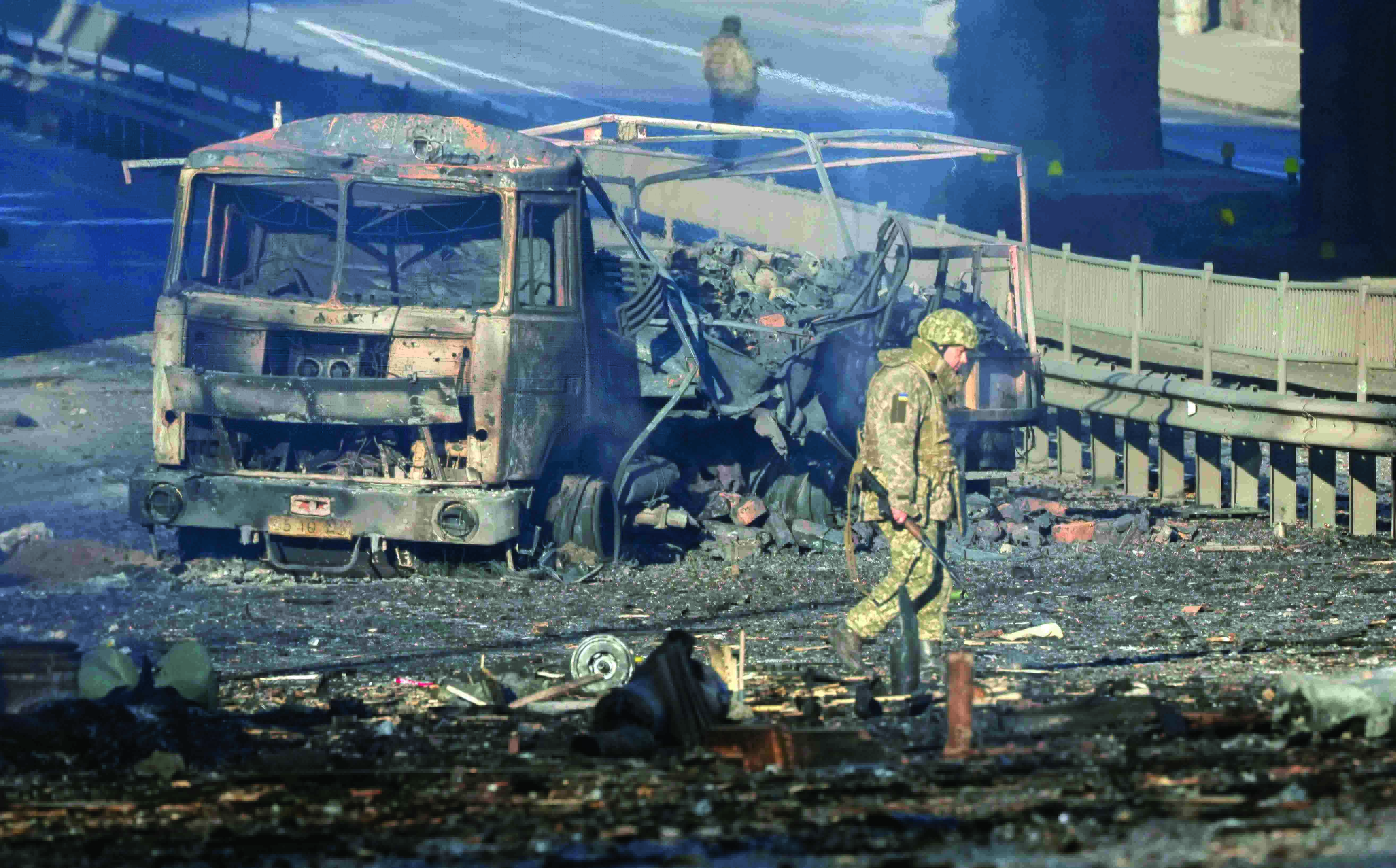Russia hits Ukraine fuel supplies, airfields in new wave of attacks Russia hits Ukraine fuel supplies, airfields in new wave of attacks