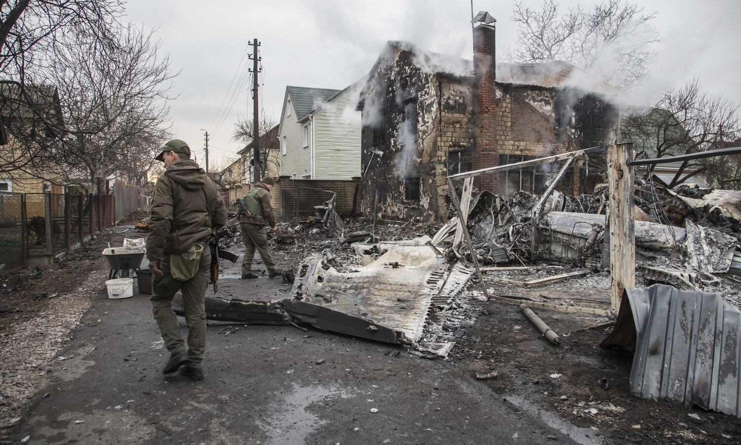 Ukraine slows Russian advance under shadow of nuclear threat