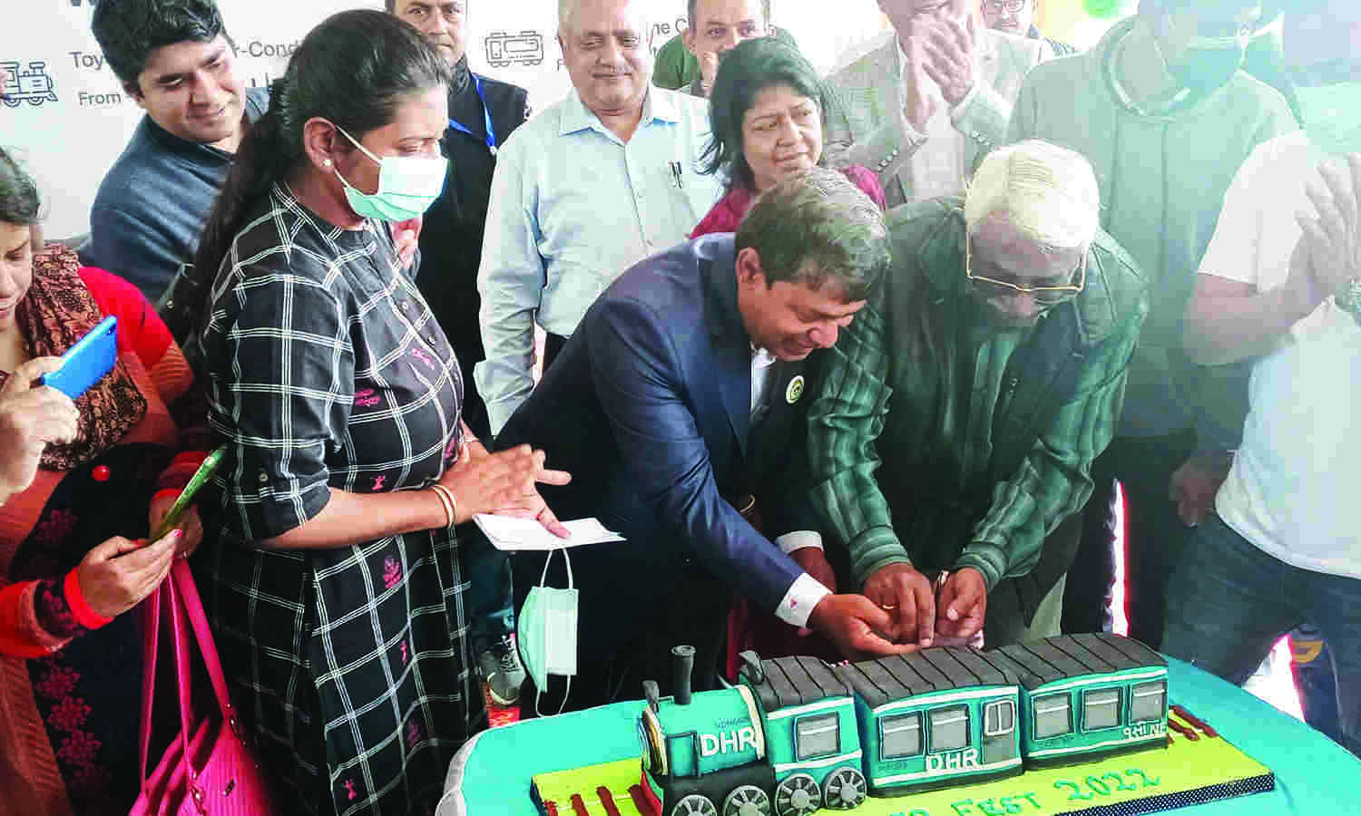 Himalayan Rly launches AC coaches on New Jalpaiguri-Darjeeling route