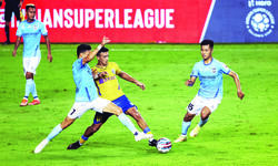 Kerala inch closer to semi-finals with 3-1 win over Mumbai in ISL
