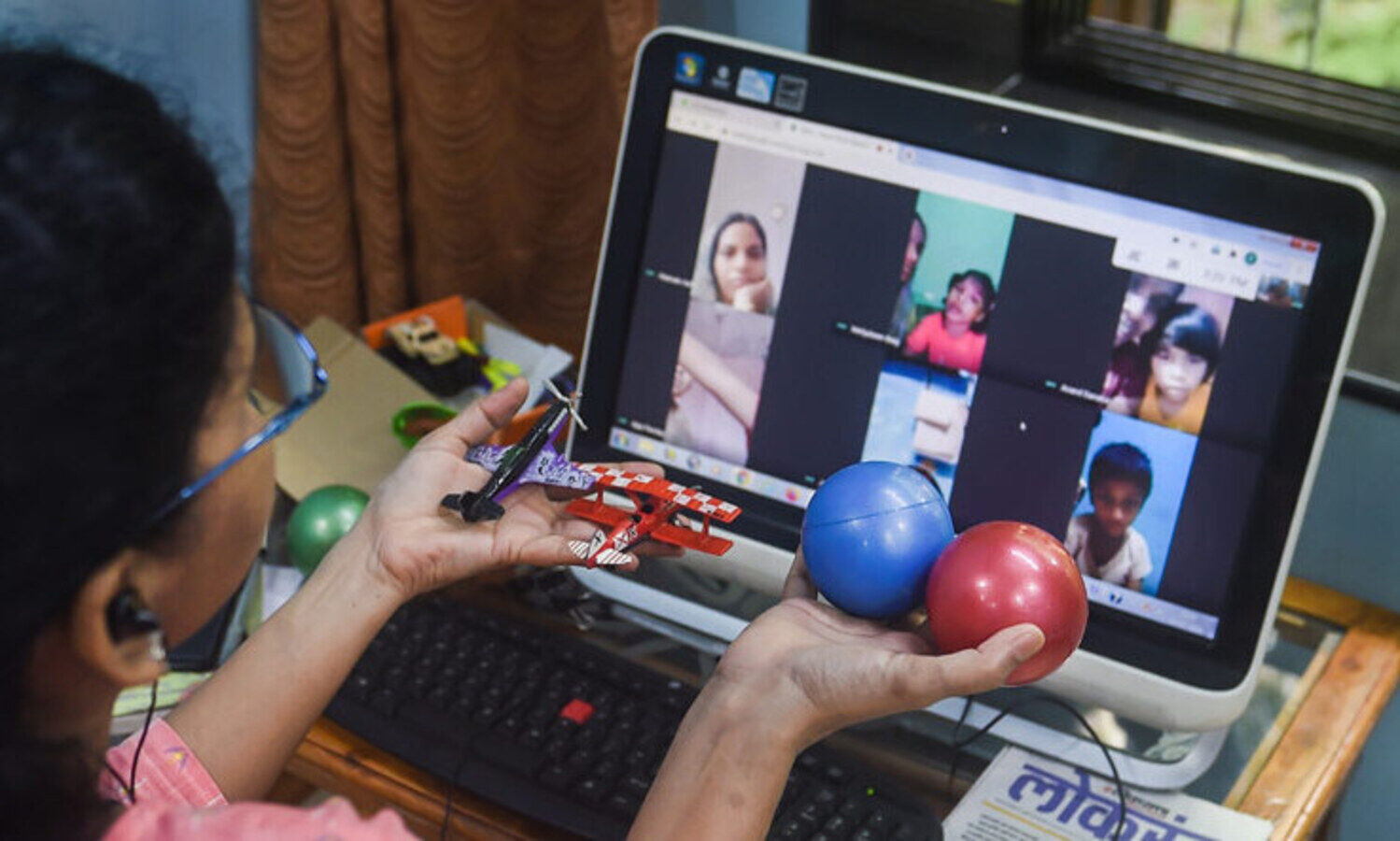 67% girls in urban slums didnt attend online classes