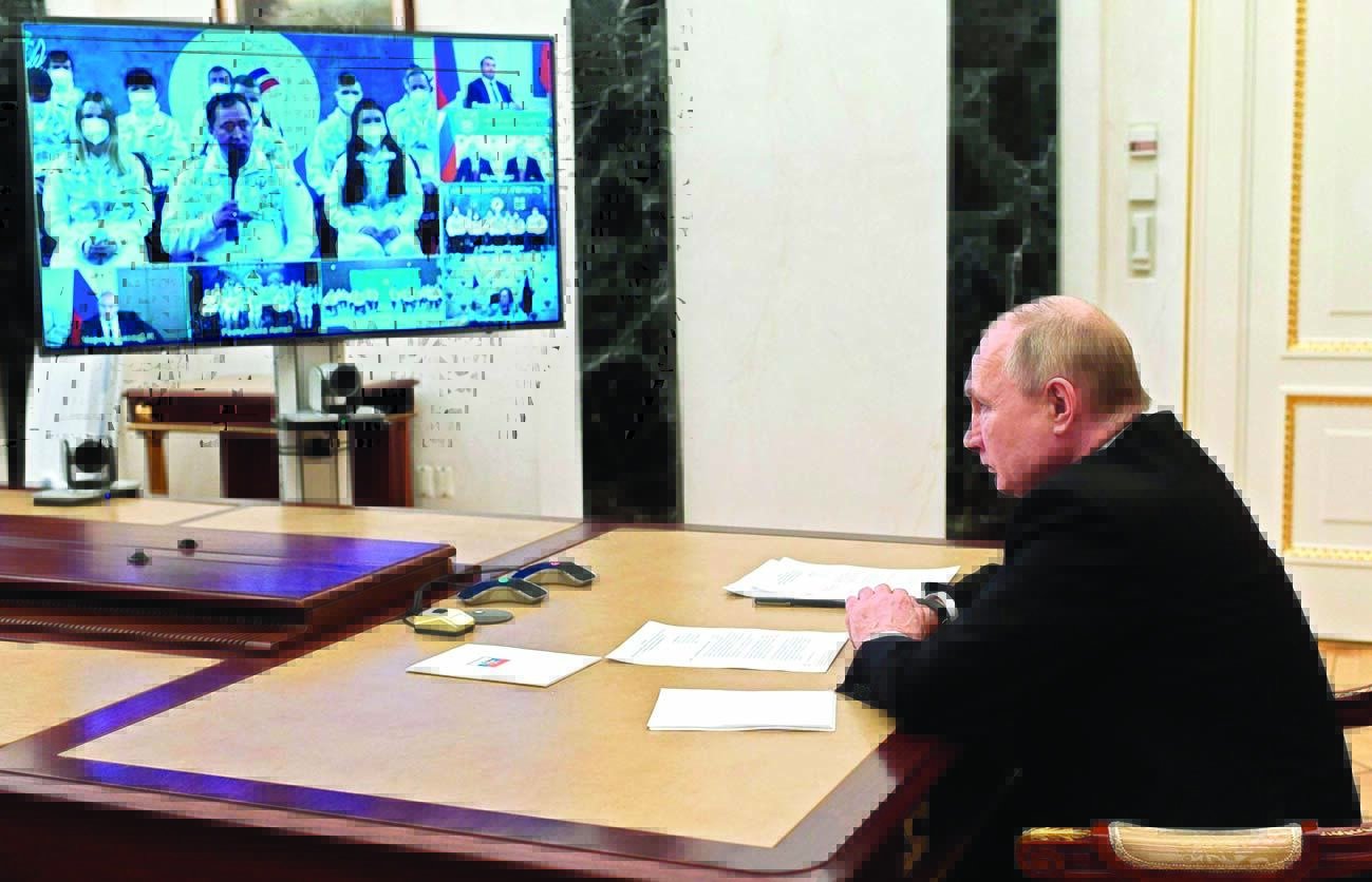 Russians start feeling the heat of Ukraine war sanctions Russians start feeling the heat of Ukraine war sanctions