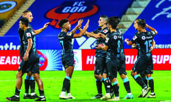 FC Goa and Kerala Blasters split points in 8-goal thriller FC Goa and Kerala Blasters split points in 8-goal thriller