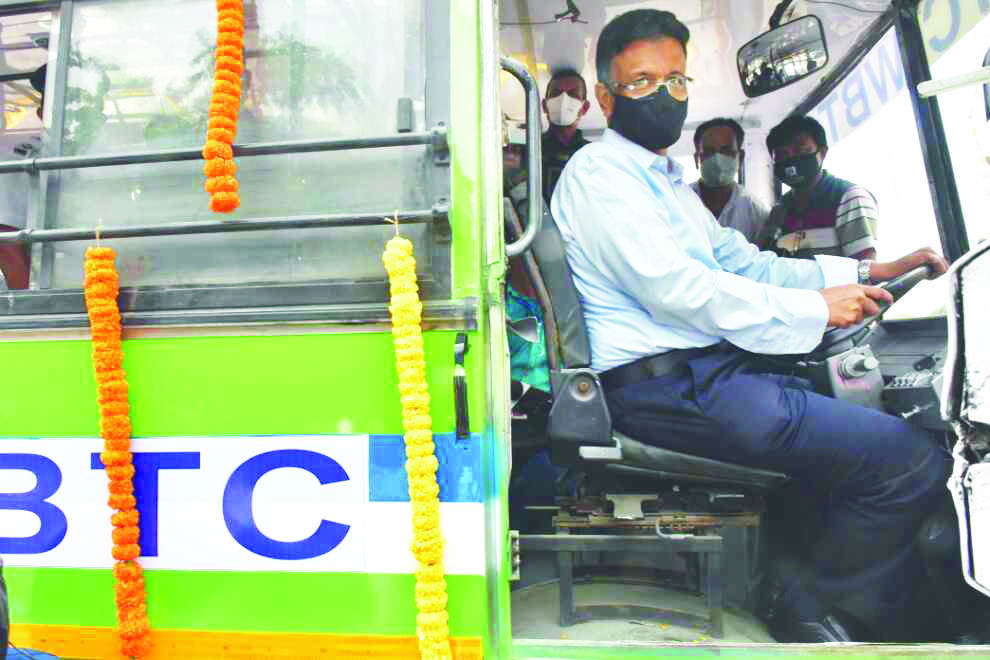 CNG buses to be run by Puja, order for 50 vehicles placed CNG buses to be run by Puja, order for 50 vehicles placed