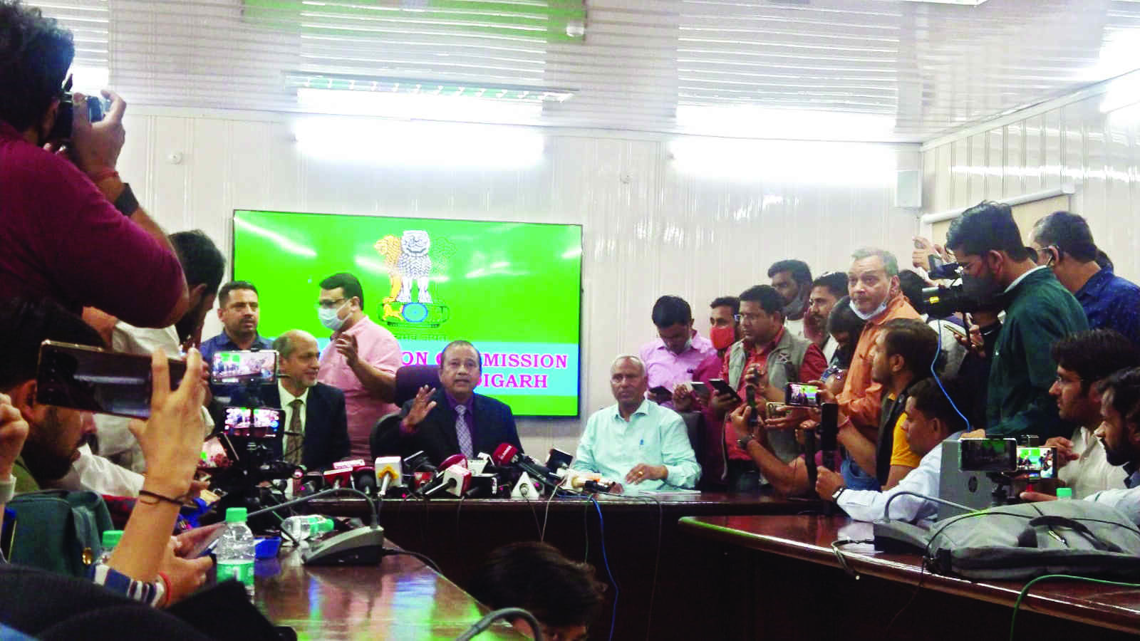 MCD elections: As SEC rushes for legal opinion, BJP leaders praise unification