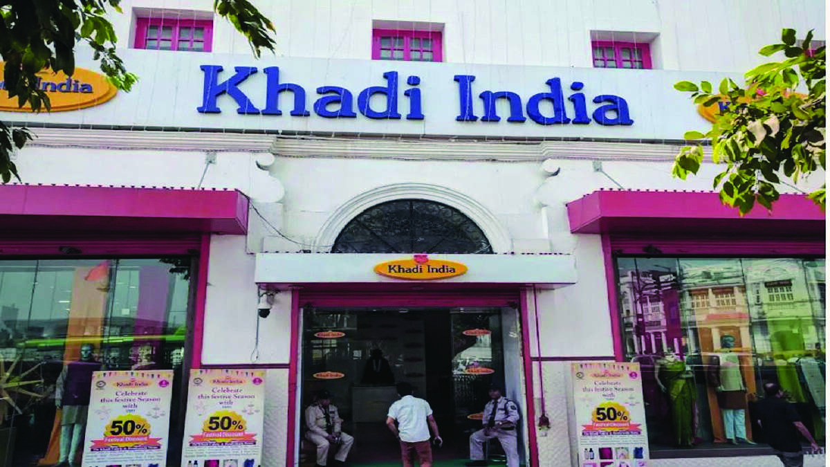 Special fund cushioned Khadi units against steep hike in raw cotton price Special fund cushioned Khadi units against steep hike in raw cotton price