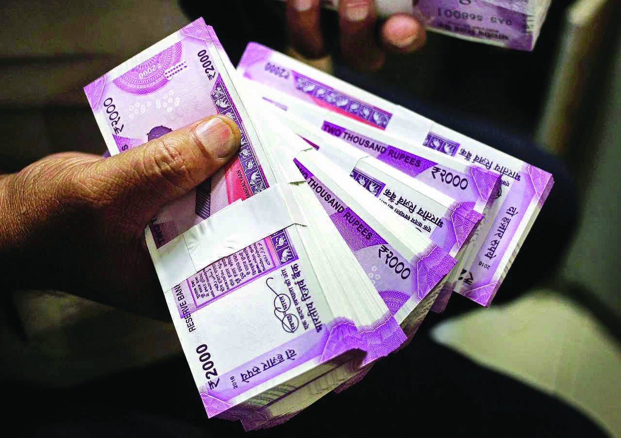 FPIs continue selling spree in March, pullout `45,608 cr so far