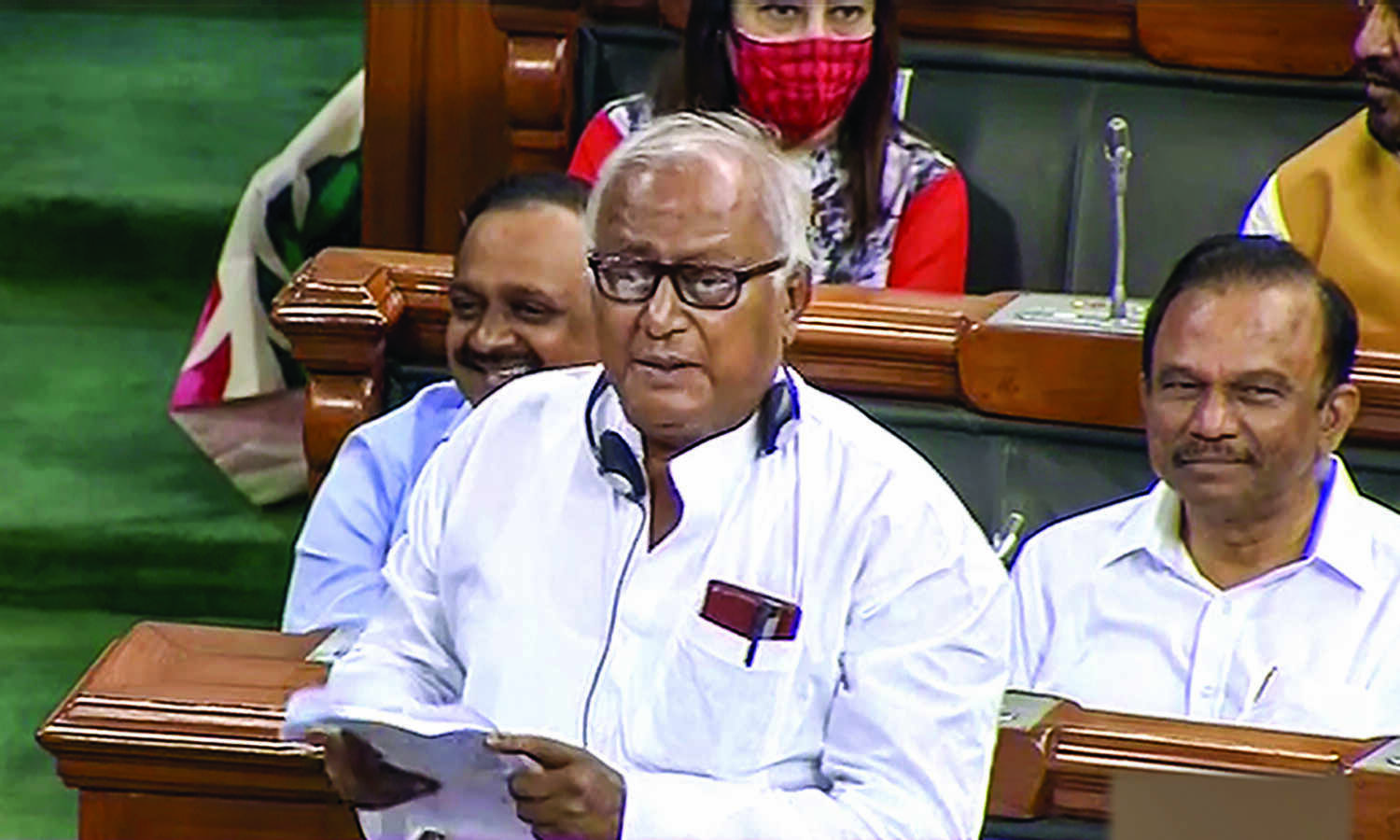 DMK, Trinamool members oppose interest rate cut on EPF deposits