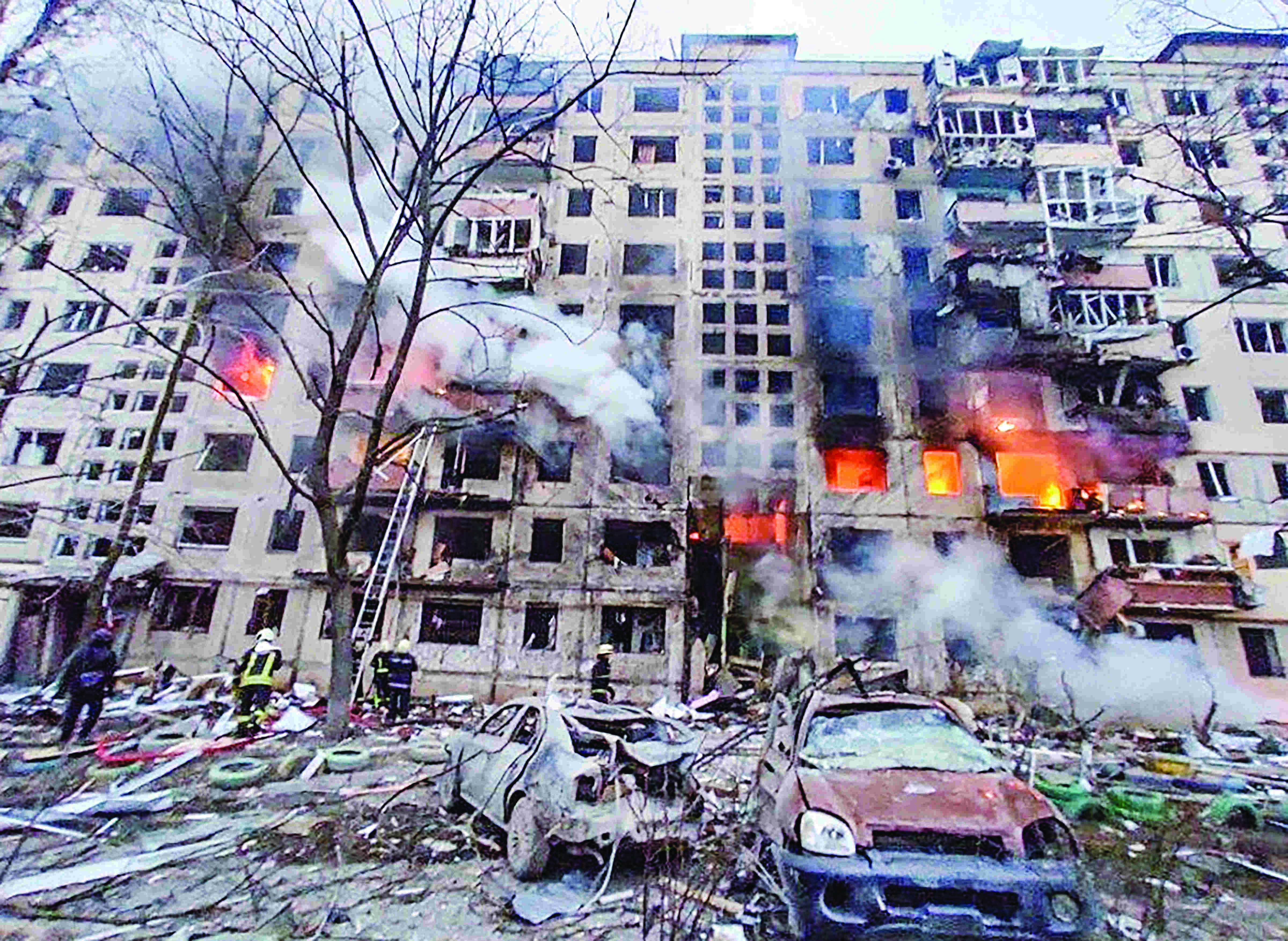 Russia keeps up attacks in Ukraine as two sides hold talks Russia keeps up attacks in Ukraine as two sides hold talks