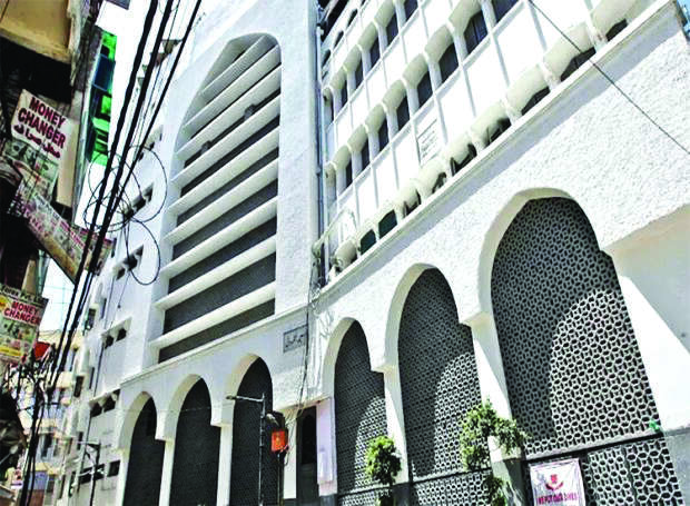 Approach SHO for permission to open other floors of Markaz: HC to Waqf Board Approach SHO for permission to open other floors of Markaz: HC to Waqf Board