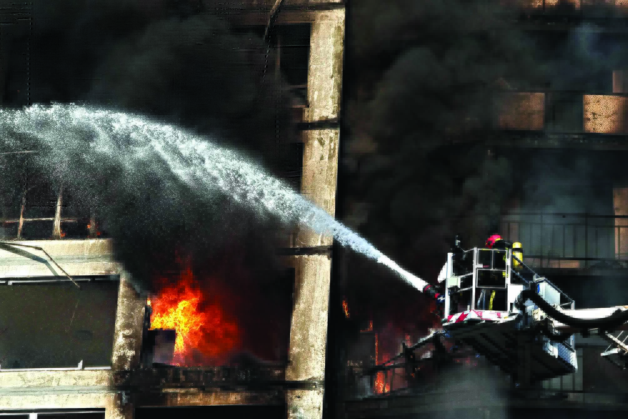 Ukraine capital under fire as NATO leaders visit Kyiv Ukraine capital under fire as NATO leaders visit Kyiv