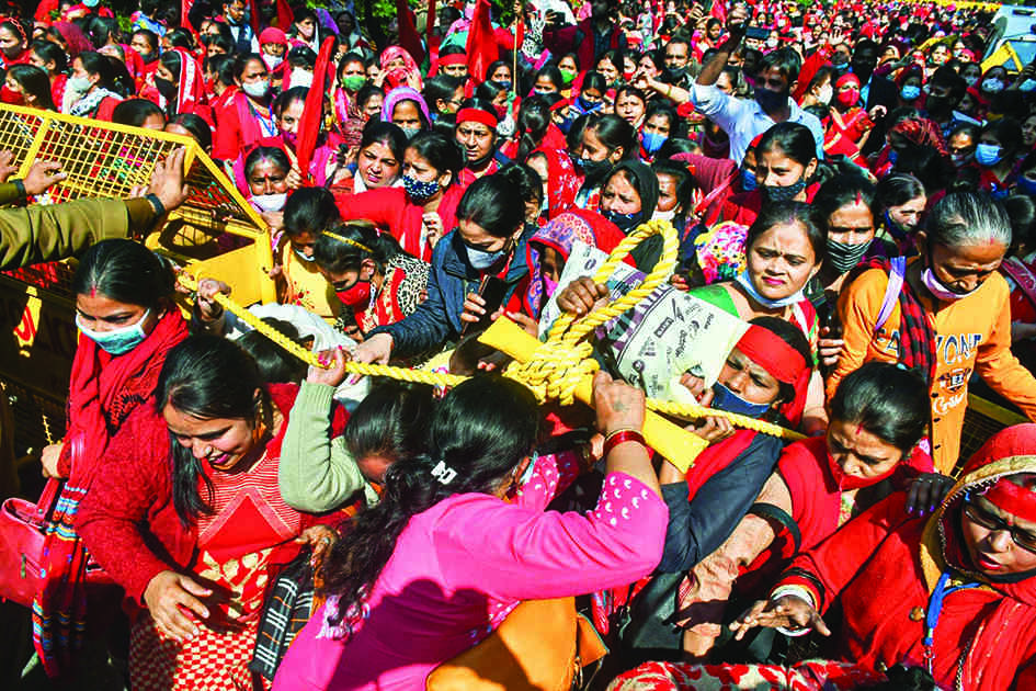 HC seeks govt stand on challenge to termination of Anganwadi workers HC seeks govt stand on challenge to termination of Anganwadi workers