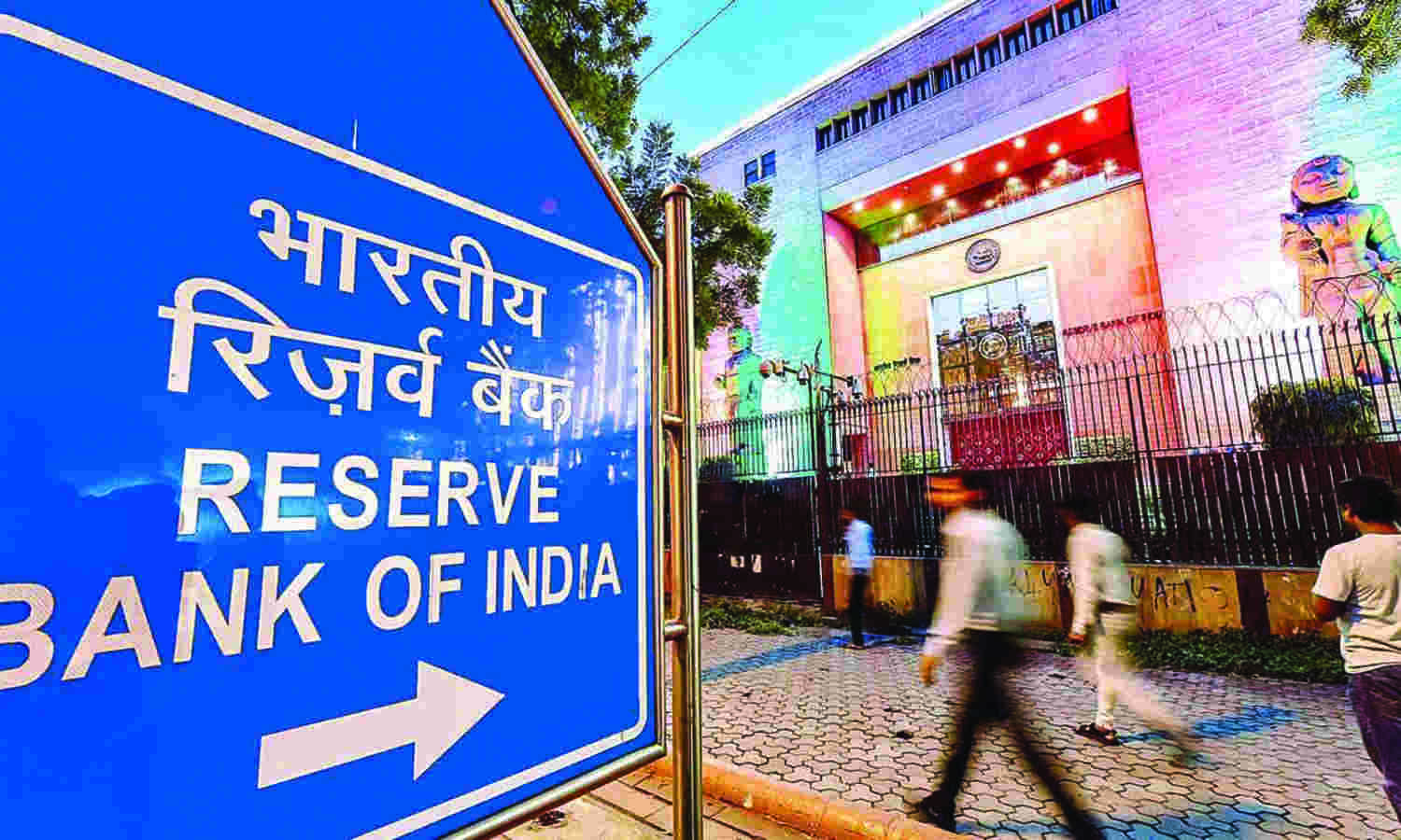 India making steady recovery despite geopolitical crisis: RBI