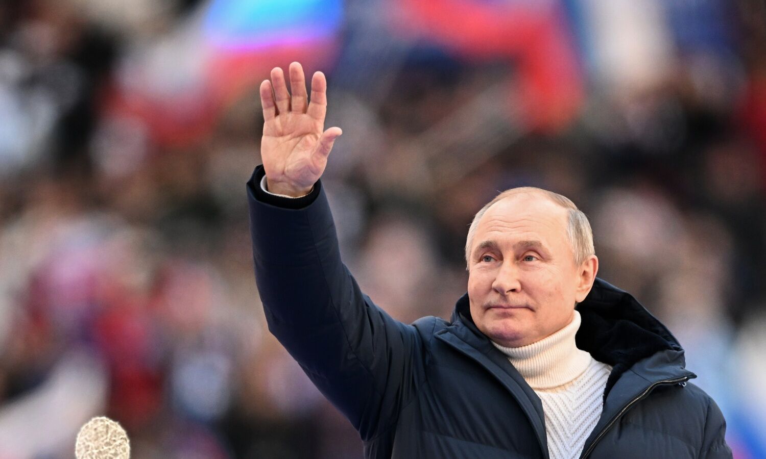 Putin appears at big rally as troops press attack in Ukraine