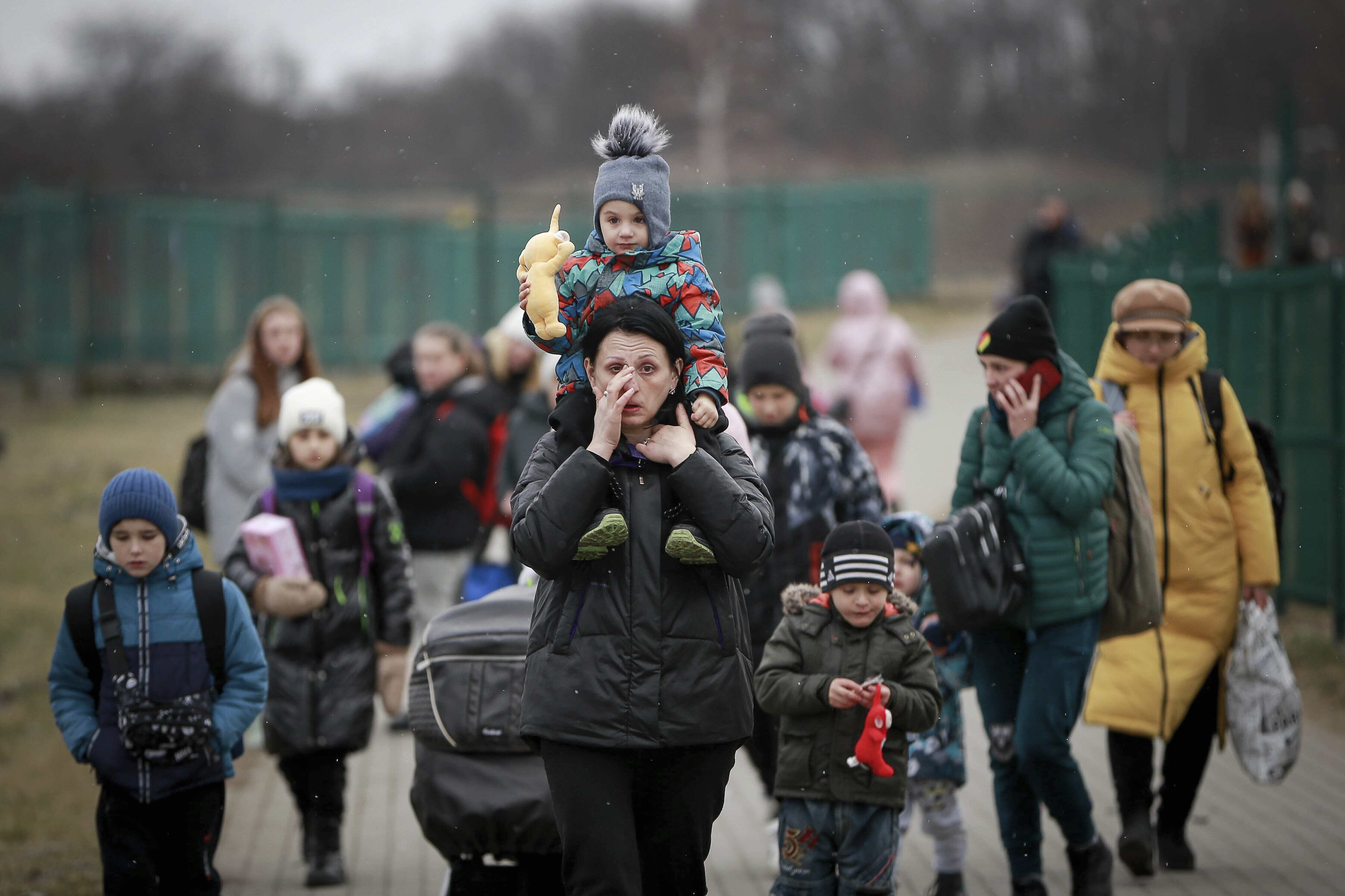 Russians are blocked at US border, Ukrainians are admitted